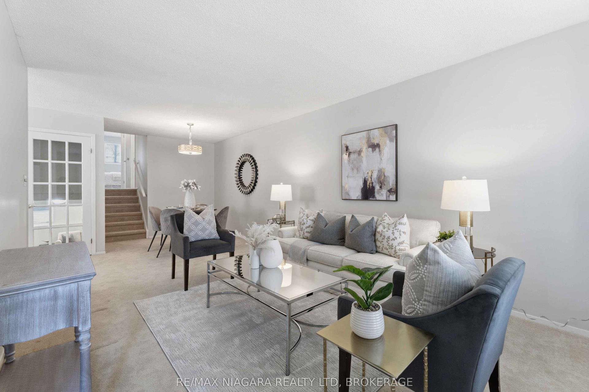 6156 Wildrose Crescent — photo 1