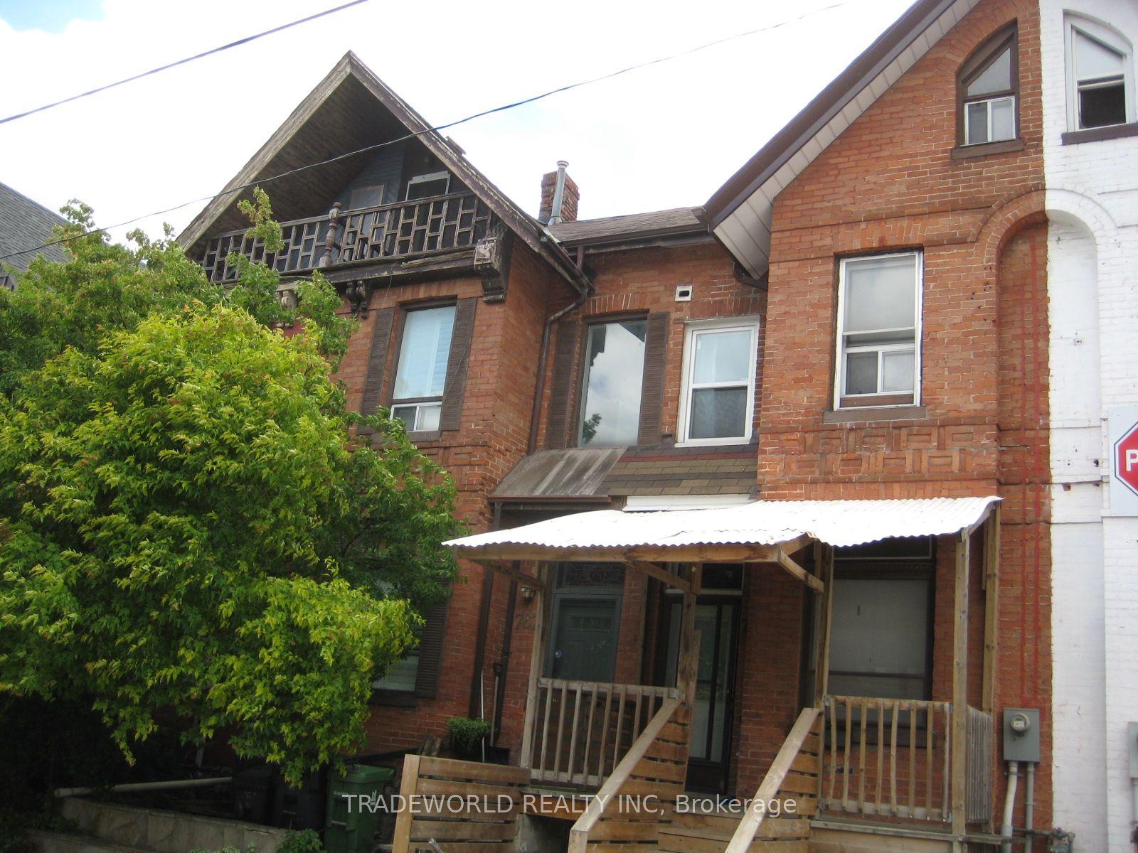 765 Gerrard Street E Lower #Lower — photo 1