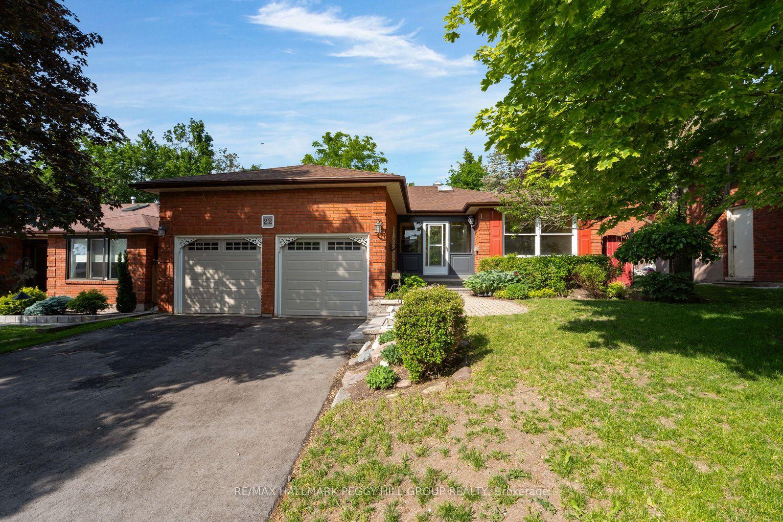 22 Richler Crescent — photo 1