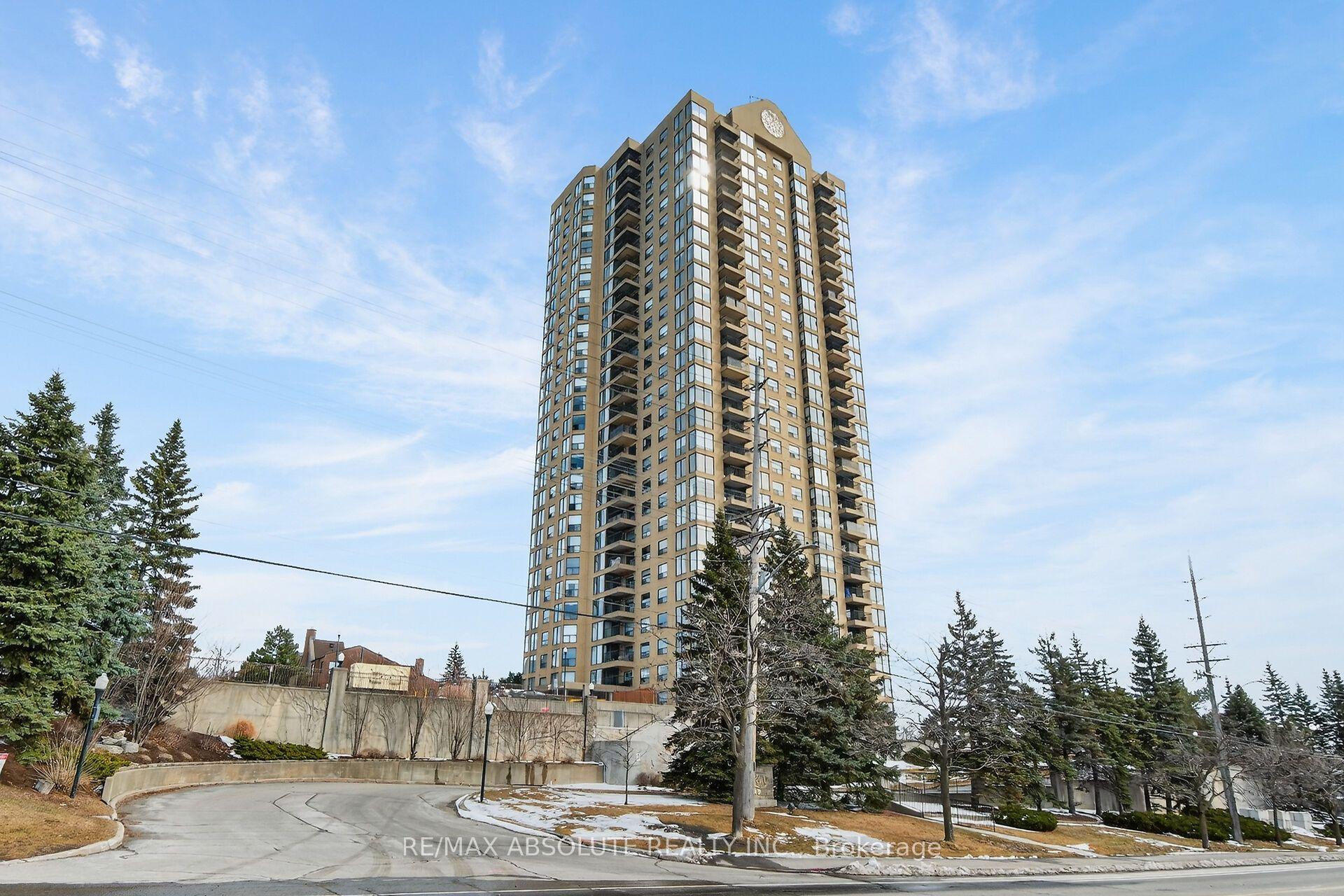 545 St Laurent Boulevard 806 #806 — photo 1