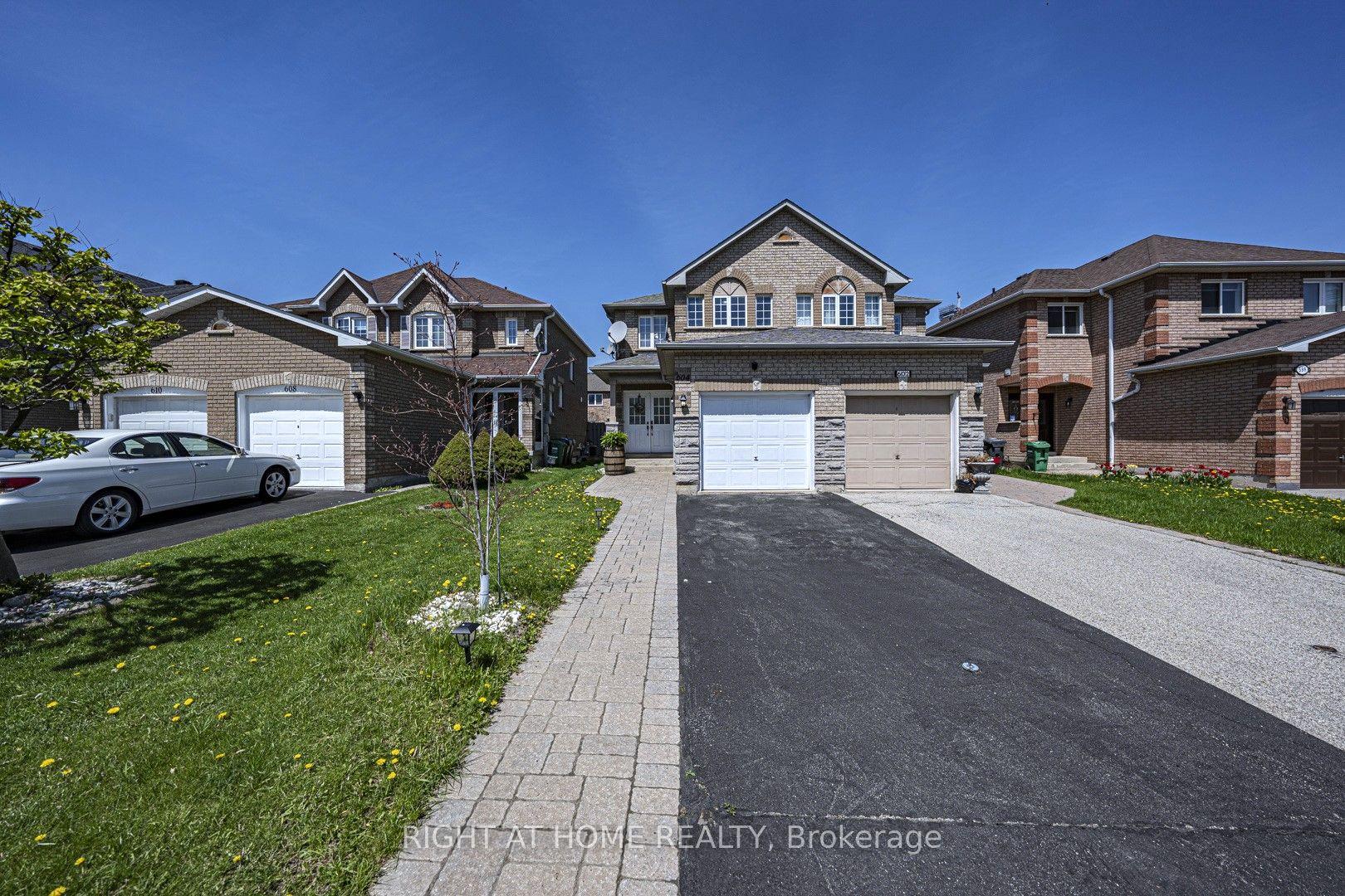 604 Summer Park Crescent — photo 1