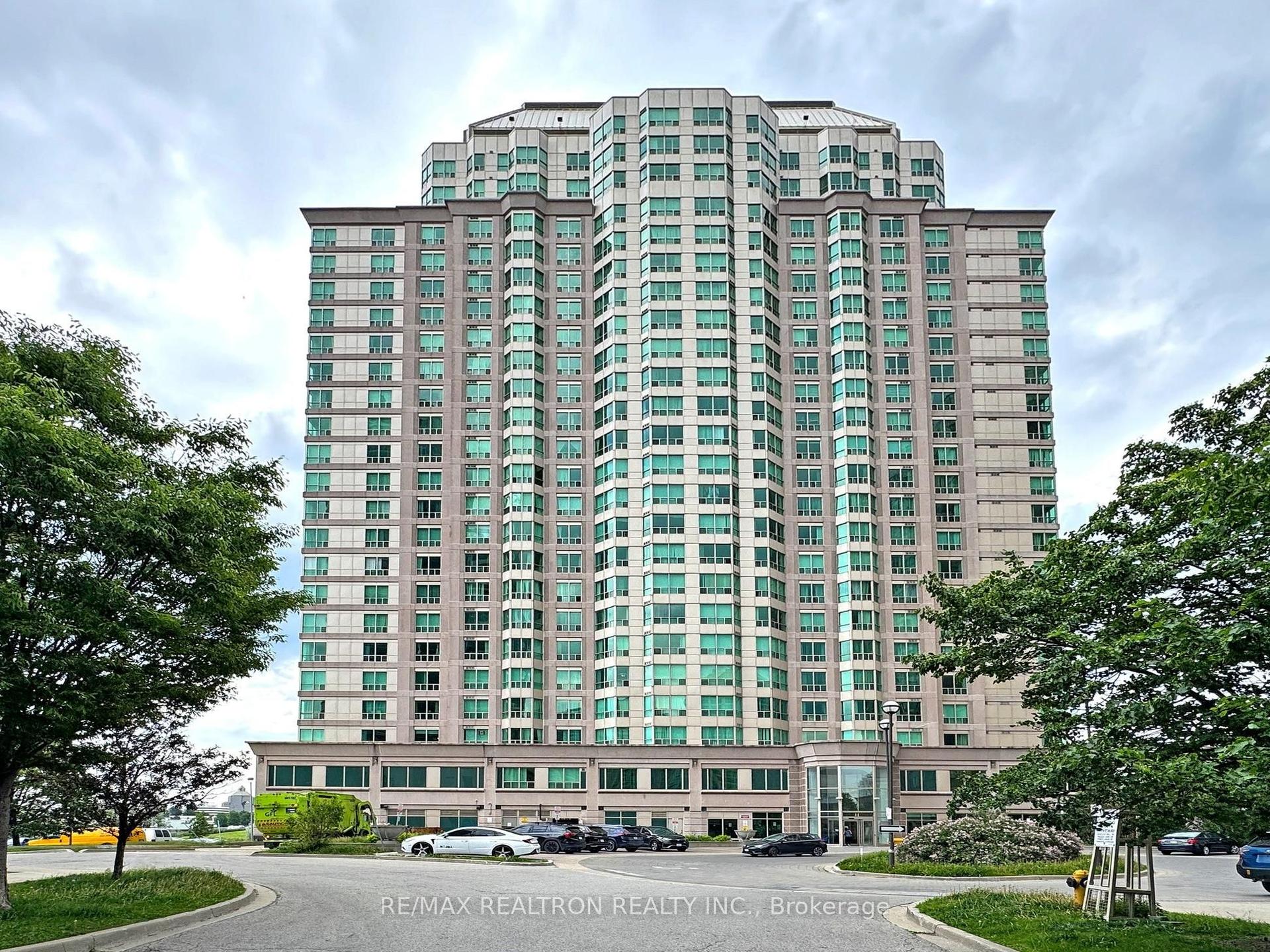 11 Lee Centre Drive 602 #602 — photo 1