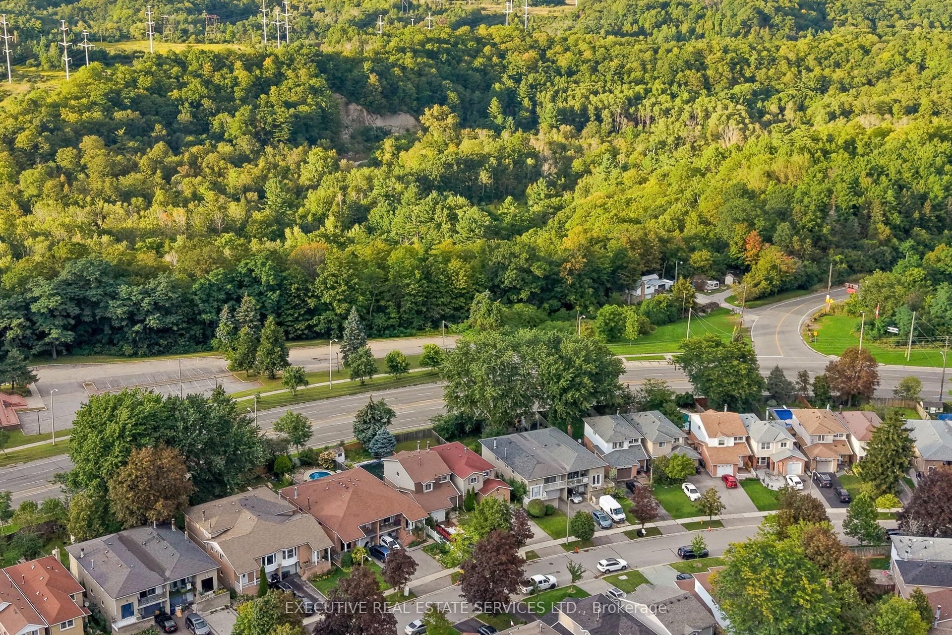76 Lionhead Trail, Toronto — Detached for sale, photo 1