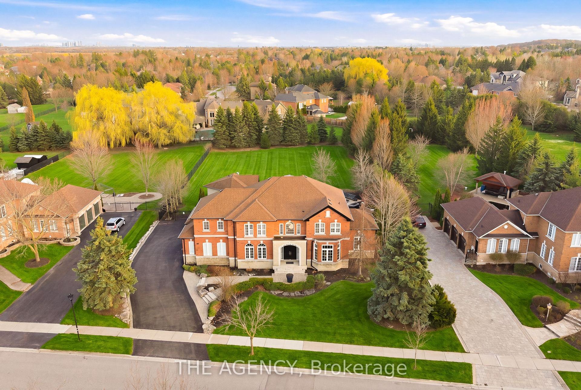 147 Mactaggart Drive, King — Detached for sale, photo 1