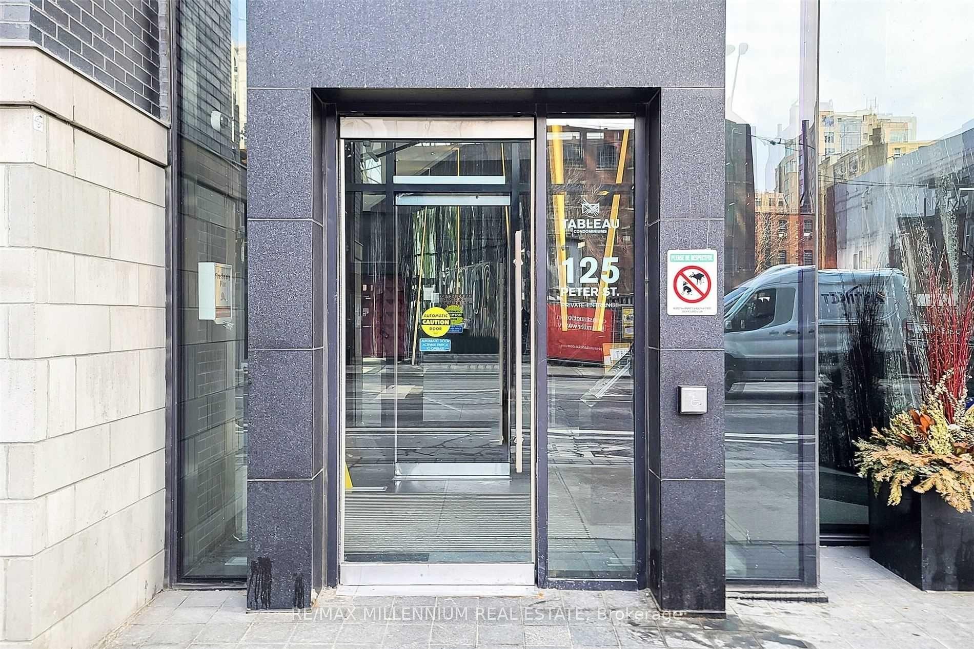 125 Peter Street 708 #708, Toronto — Condo for lease, photo 1