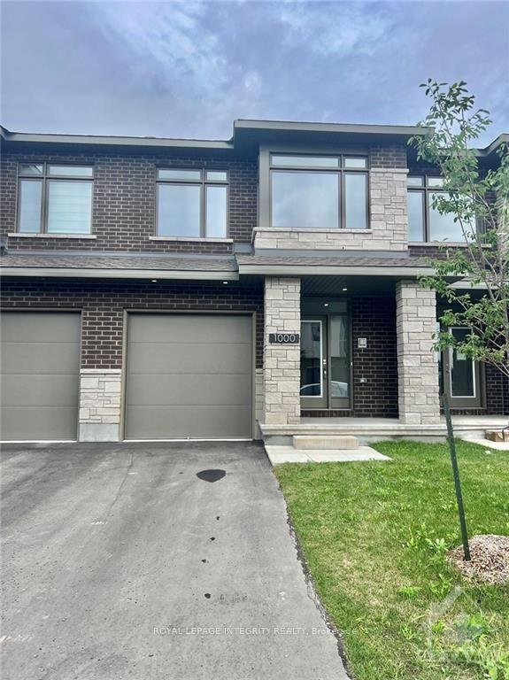 1000 Acoustic Way, Blossom Park - Airport and Area — Townhouse for lease, photo 1