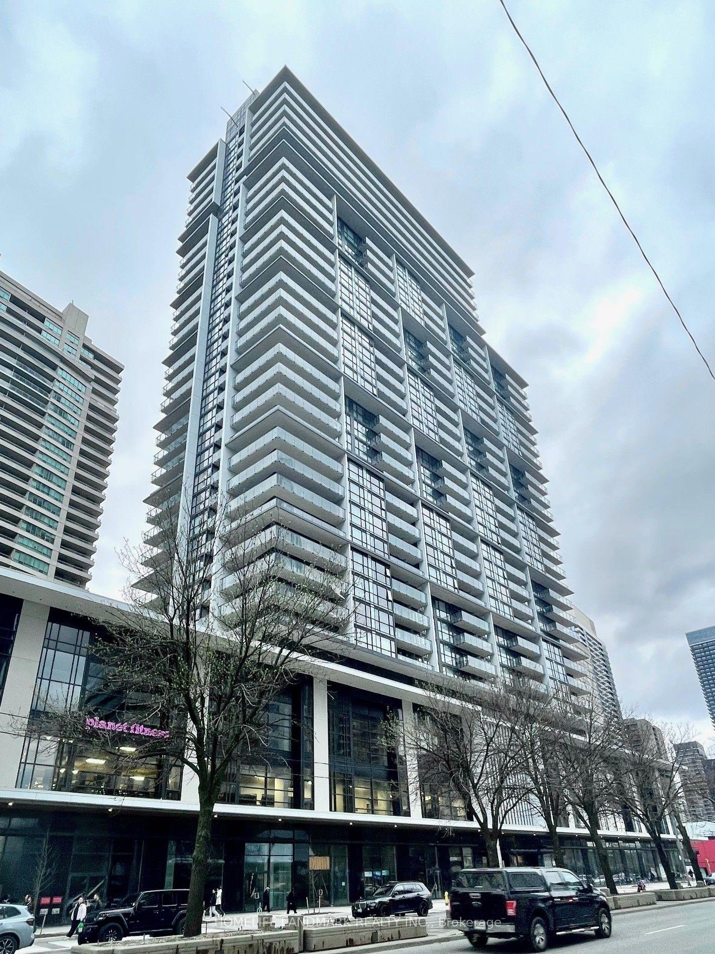 4955 Yonge Street 1009 #1009 — photo 1