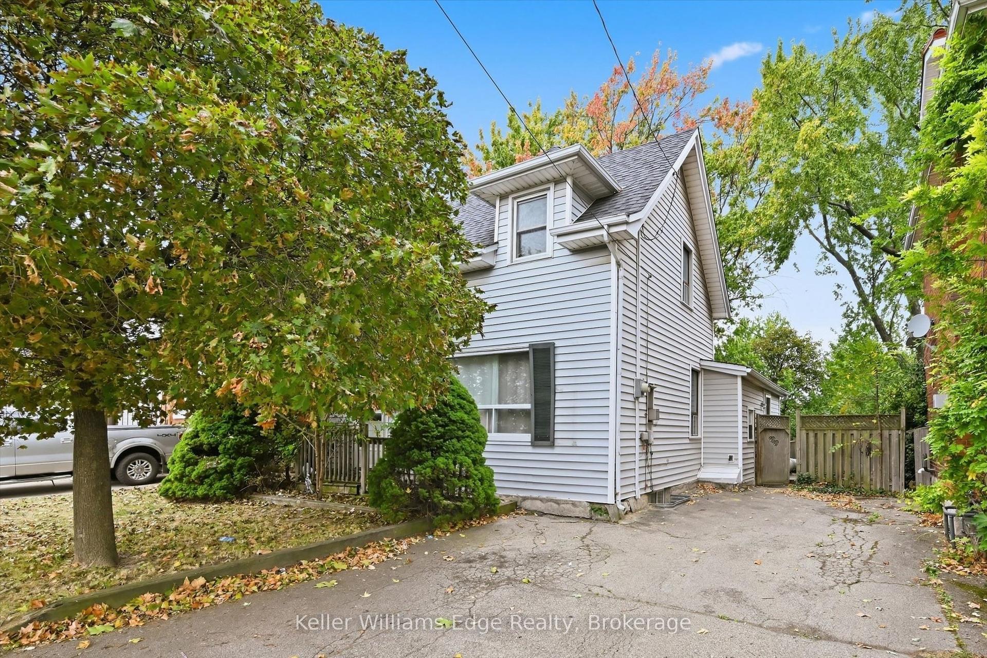 24 Brucedale Avenue W, Hamilton — Detached for sale, photo 1