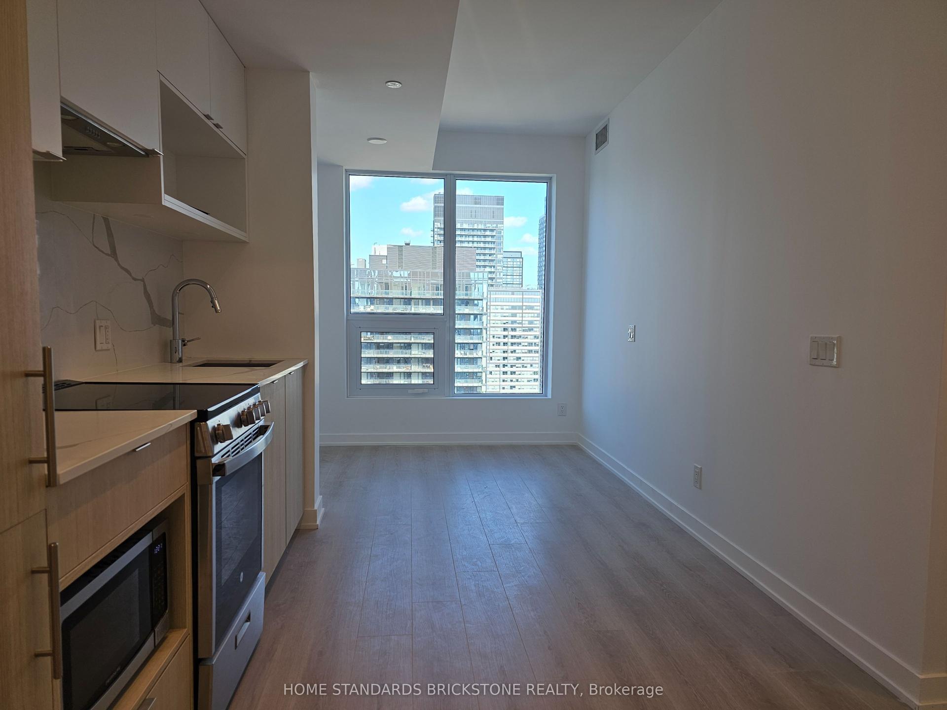 100 Queen Street E 3610 #3610, Toronto — Condo for lease, photo 1