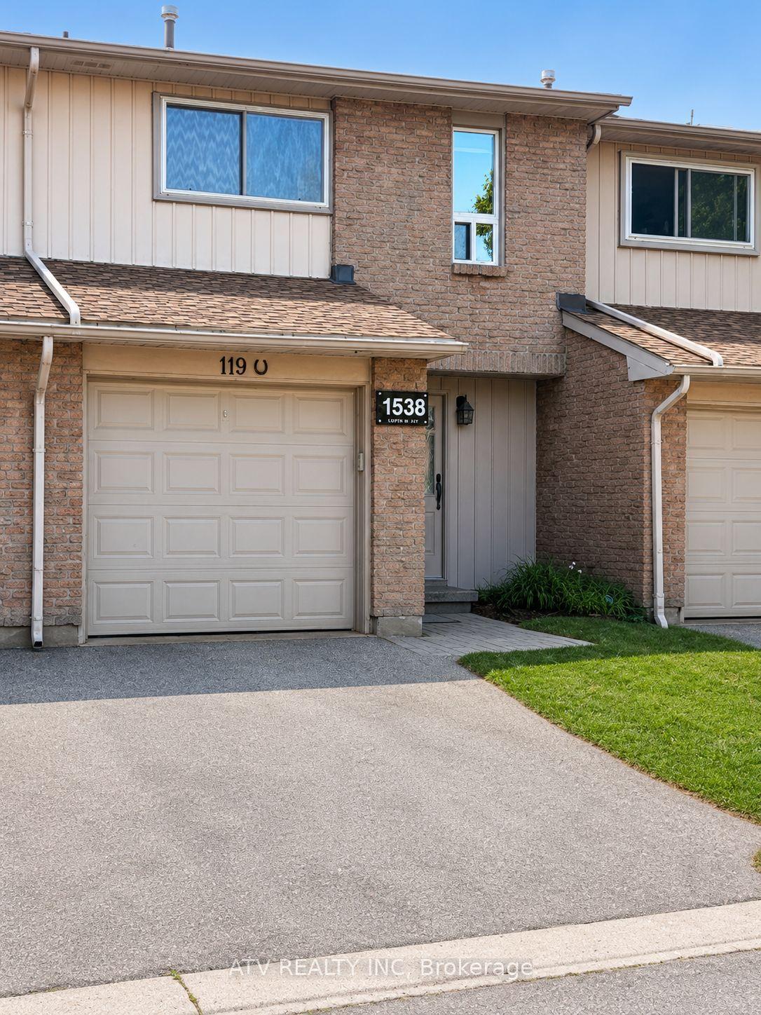 1538 Lancaster Drive 119 #119, Oakville — Condo Town for sale, photo 1
