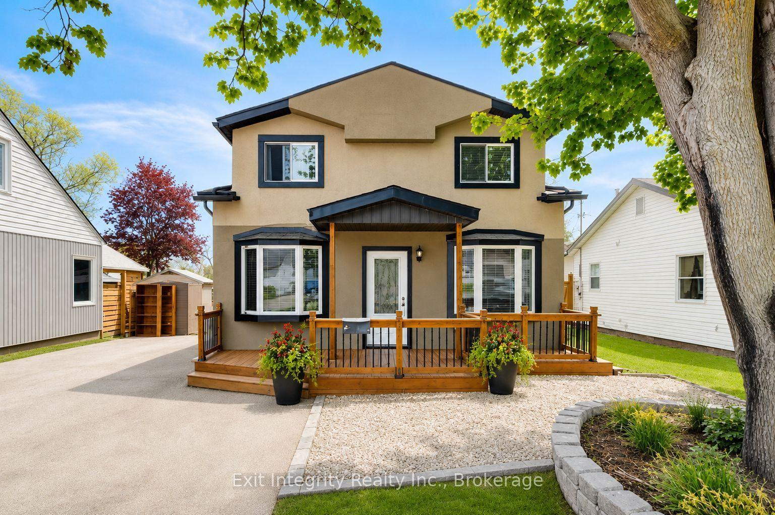 54 Seventh Avenue, Brantford — Detached for sale, photo 1