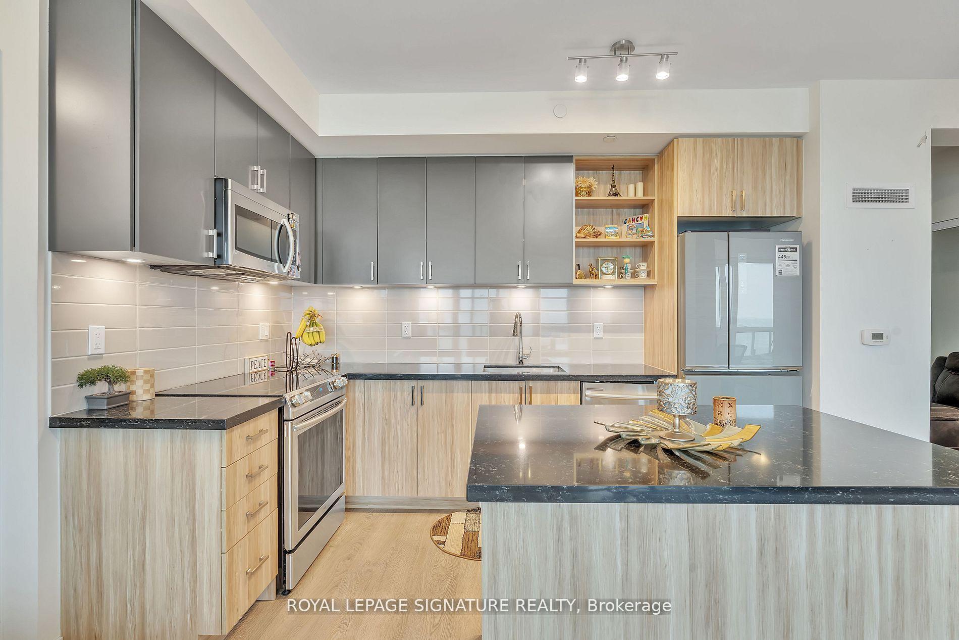 4677 Glen Erin Drive 1602 #1602, Mississauga — Condo for lease, photo 1