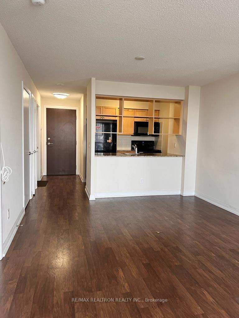 151 Village Green Square 2804 #2804, Toronto — Condo for lease, photo 1