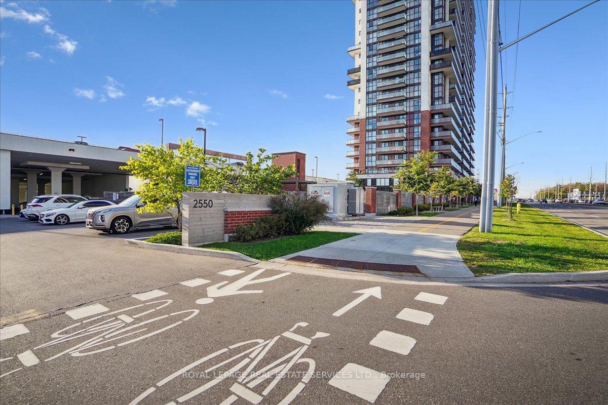 2550 Simcoe Street N 1012 #1012 — photo 1