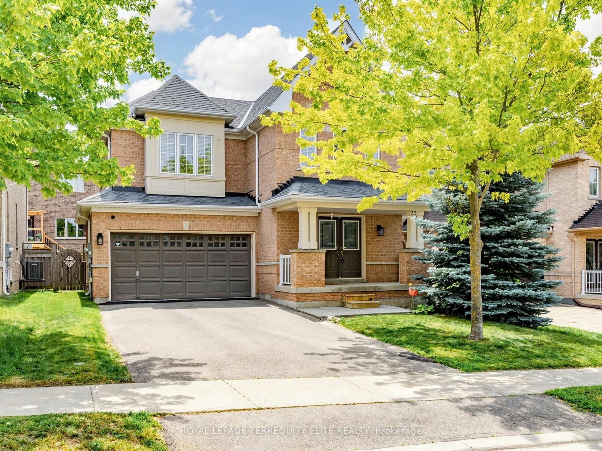 35 Mynden Way, Newmarket — Detached for sale, photo 1