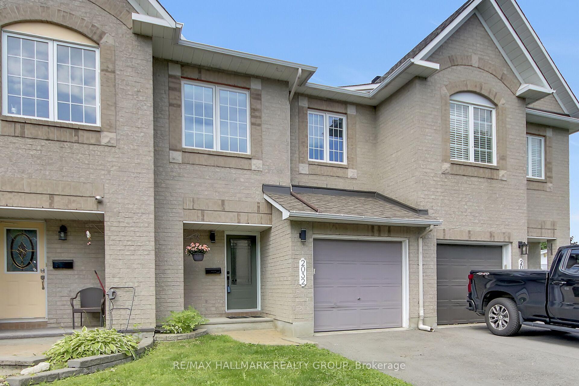 2032 Dorima Street, Orleans - Cumberland and Area — Townhouse for sale, photo 1