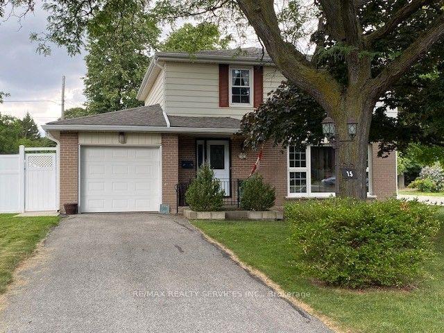 15 Braemar Drive, Brampton — Detached for sale, photo 1
