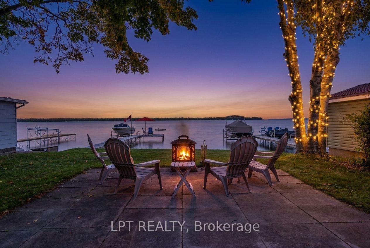 122 Blue Heron Drive — photo 1