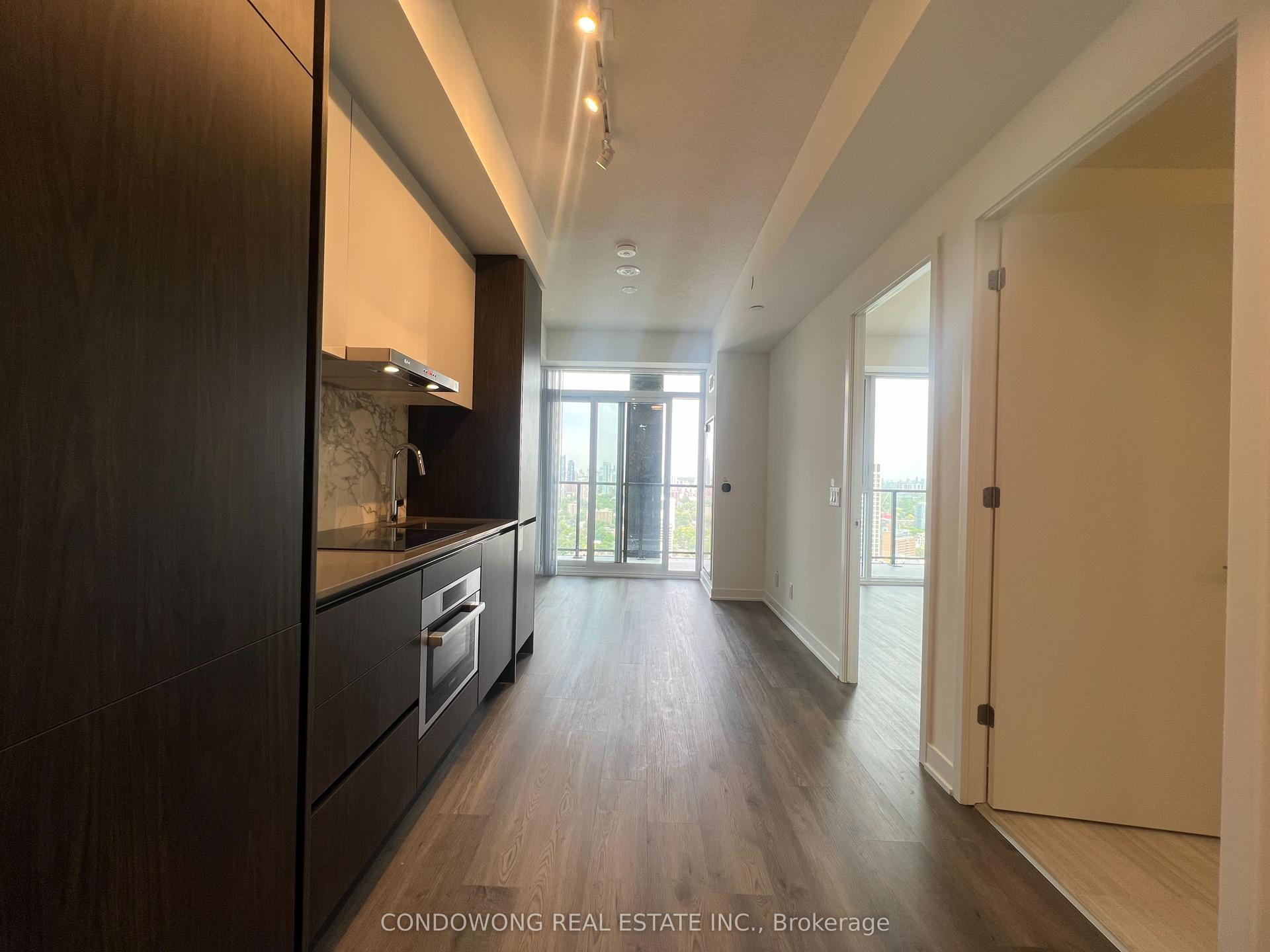 180 Front Street E 4016 #4016 — photo 1