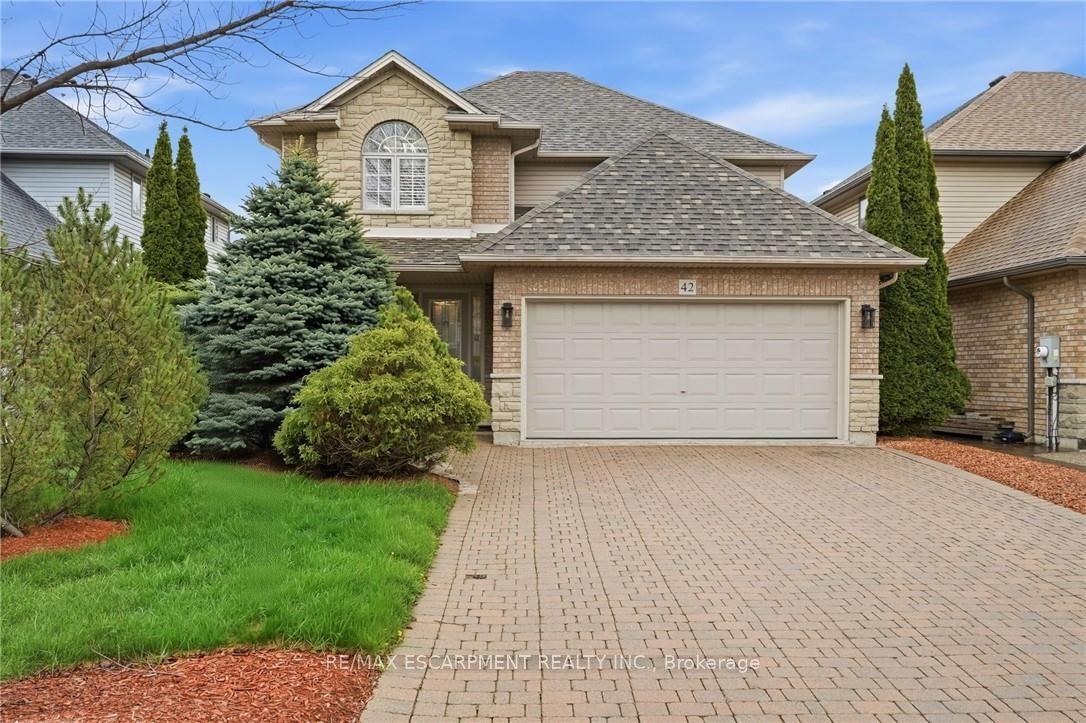 42 ARCHER Way — photo 1