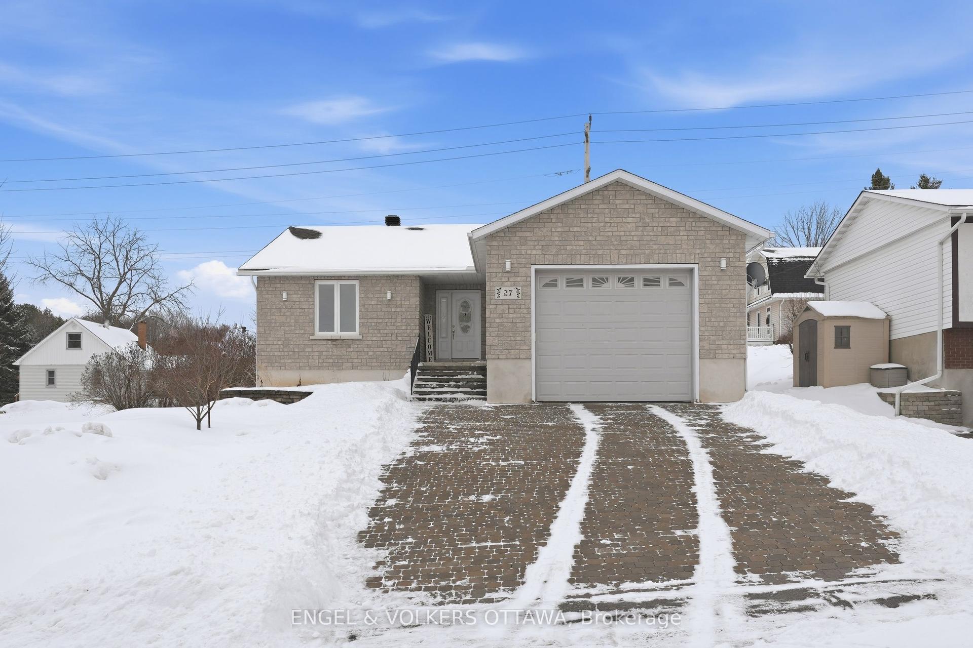 27 Ivy Avenue — photo 1