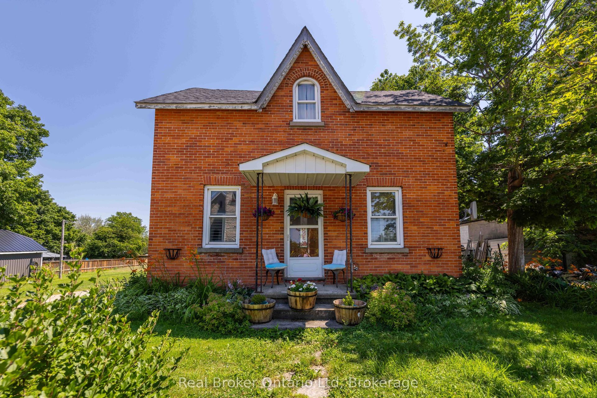 117005 Grey 3 Road, Georgian Bluffs — Detached for sale, photo 1