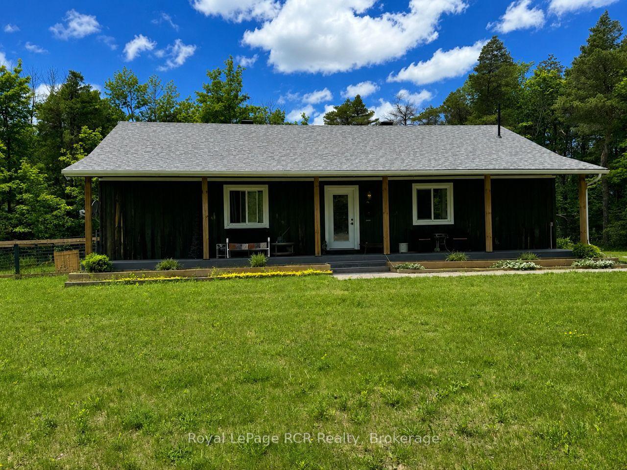 614406 Hamilton Lane, West Grey — Detached for sale, photo 1