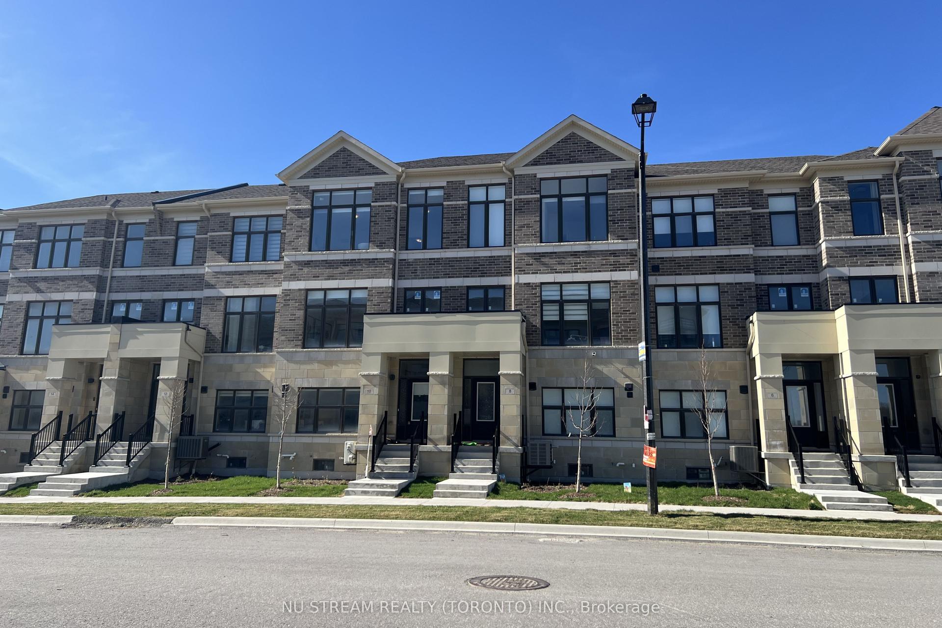 7 Russell wice Avenue Main+basement #Main+basement — photo 1