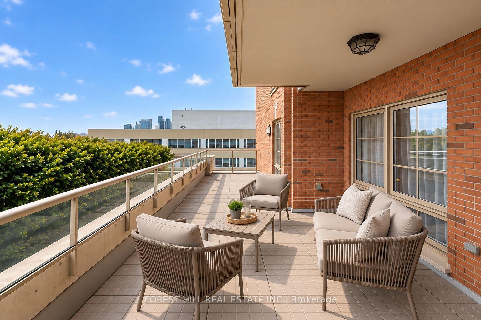 20 Burkebrook Place 502 #502, Toronto — Condo for sale, photo 1