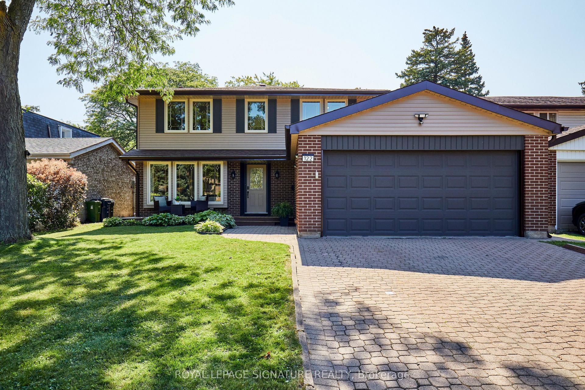122 Heatherside Drive, Toronto — Detached for sale, photo 1
