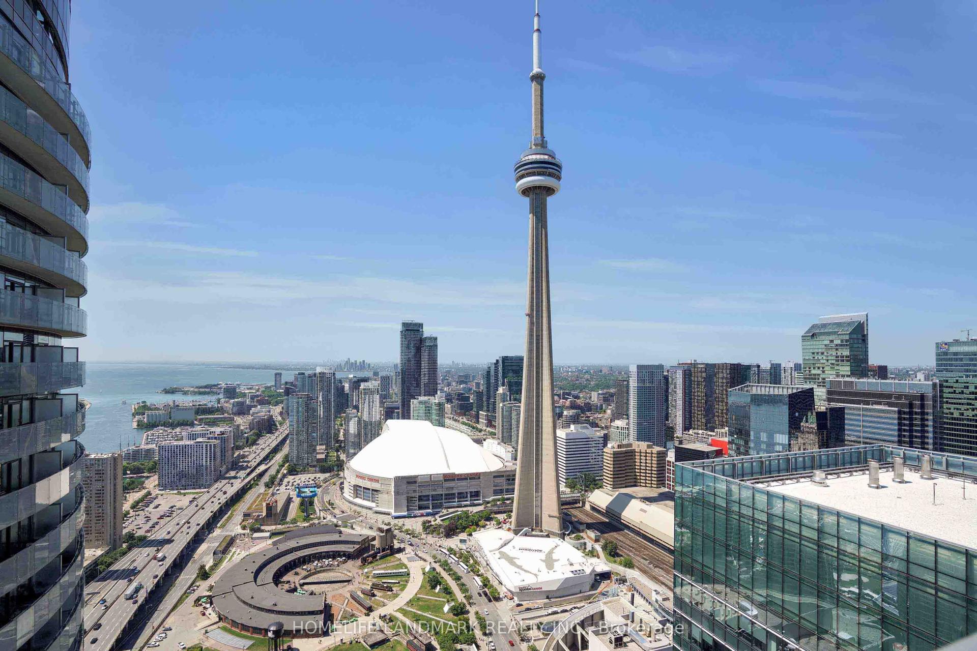 14 York Street 5207 #5207, Toronto — Condo for sale, photo 1