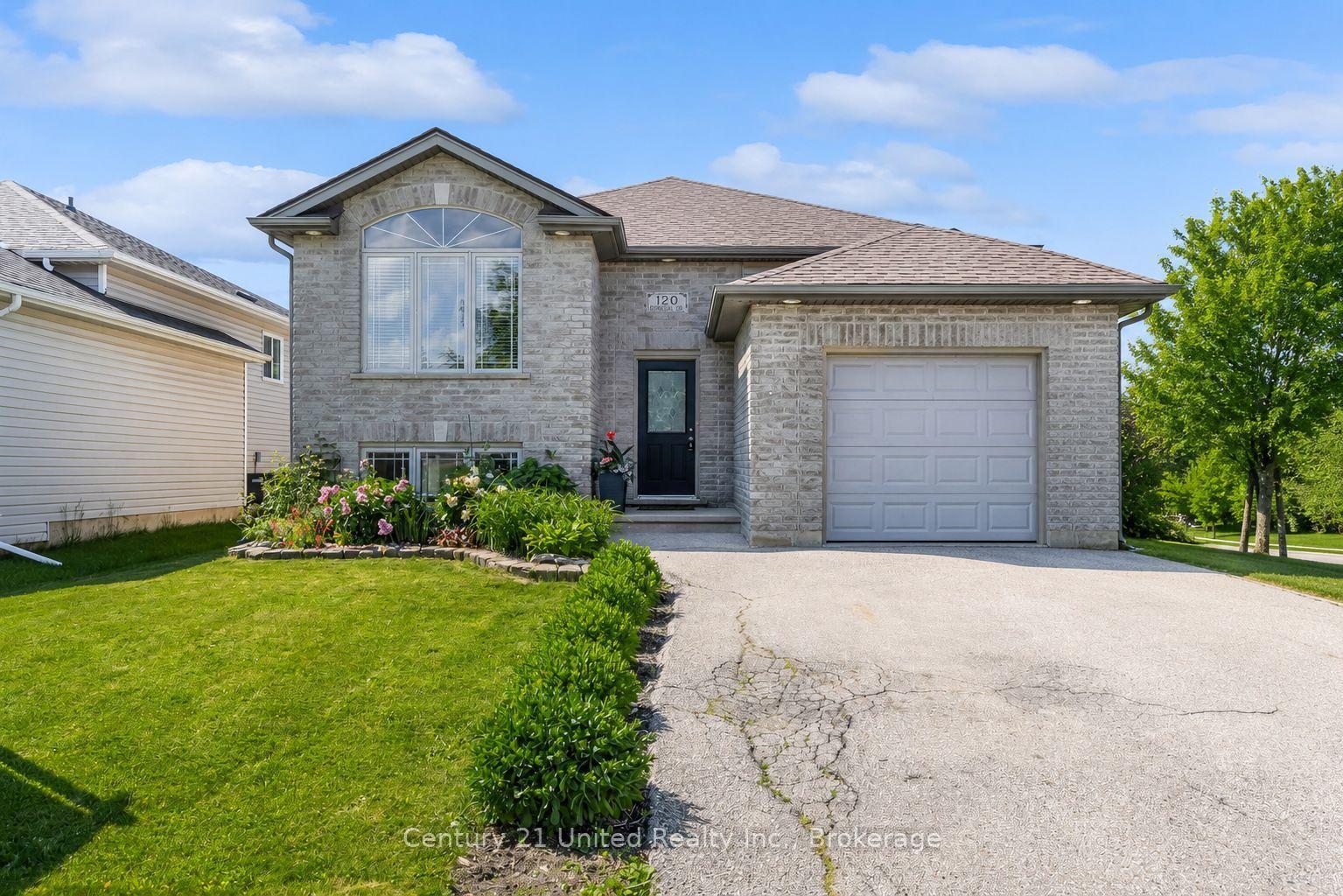 120 Donegal Drive, Brantford — Detached for sale, photo 1