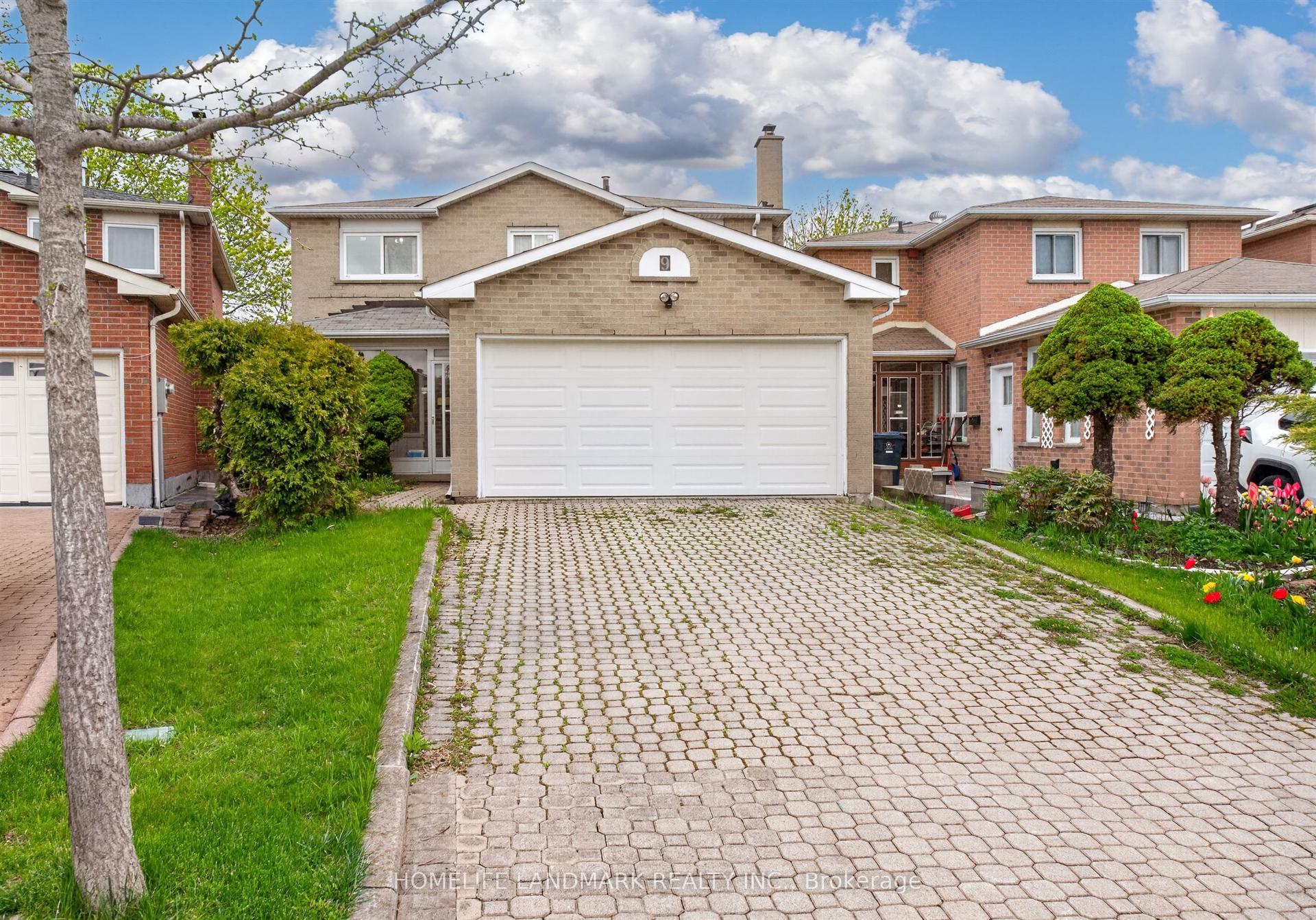 9 Montague Place, Toronto — Detached for sale, photo 1