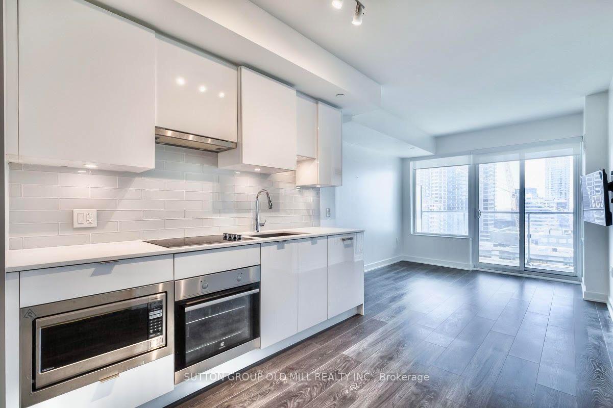 195 Redpath Avenue 1411 #1411 — photo 1