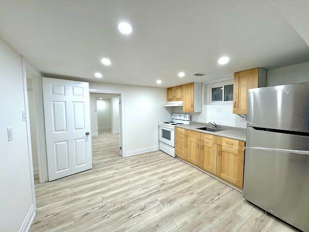 50 Jackson Avenue Main #Main, Kitchener — Detached for lease, photo 1