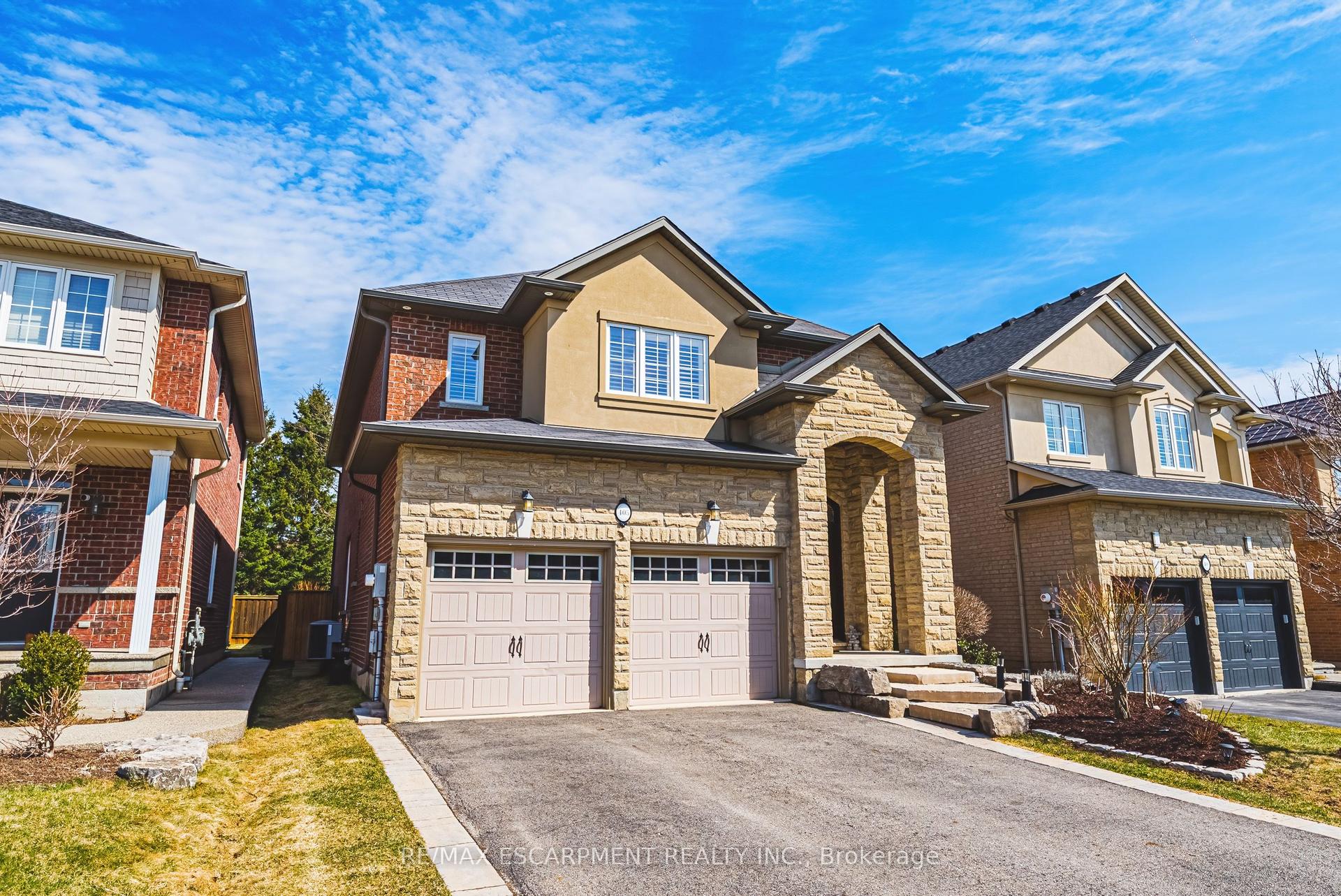 405 VALRIDGE Drive — photo 1