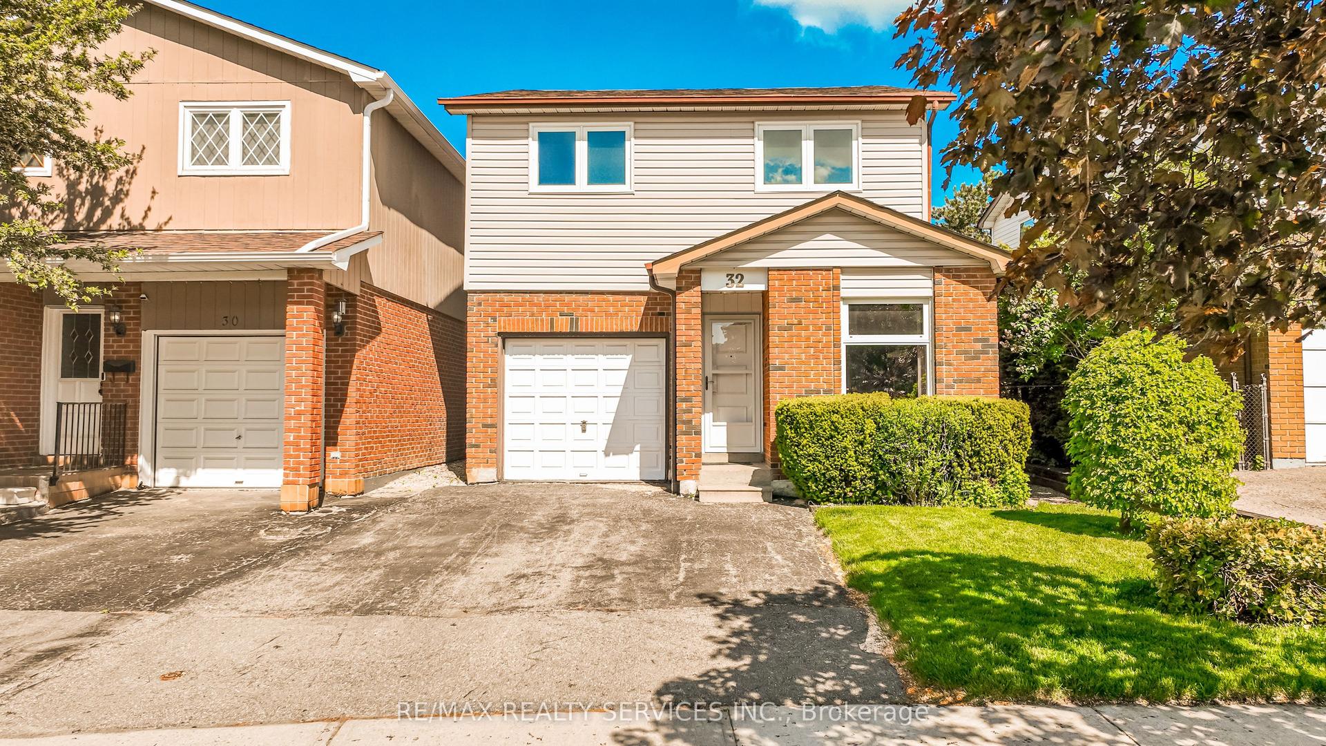32 Winterfold Drive, Brampton — Detached for sale, photo 1