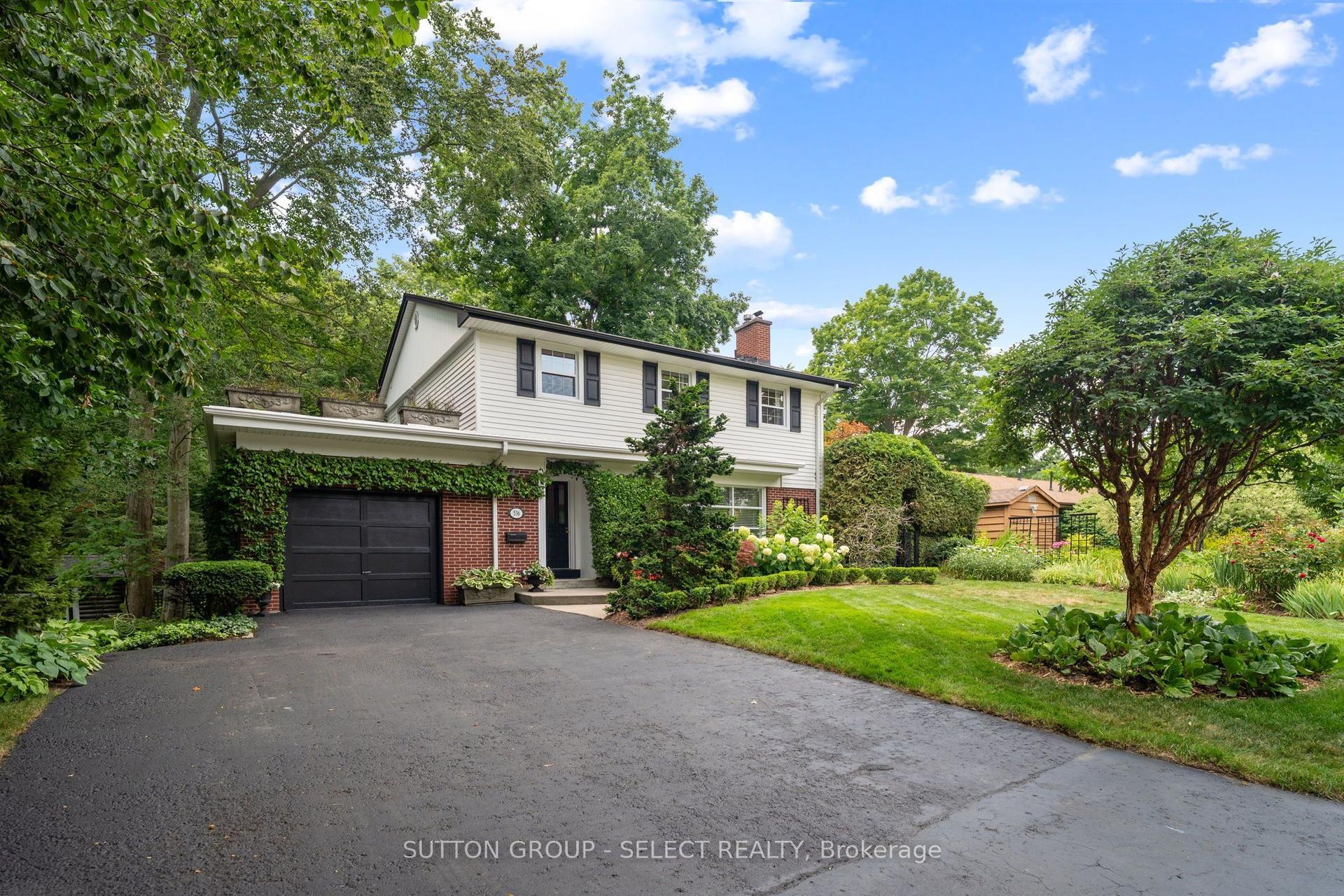 536 Adevon Avenue, London North — Detached for sale, photo 1