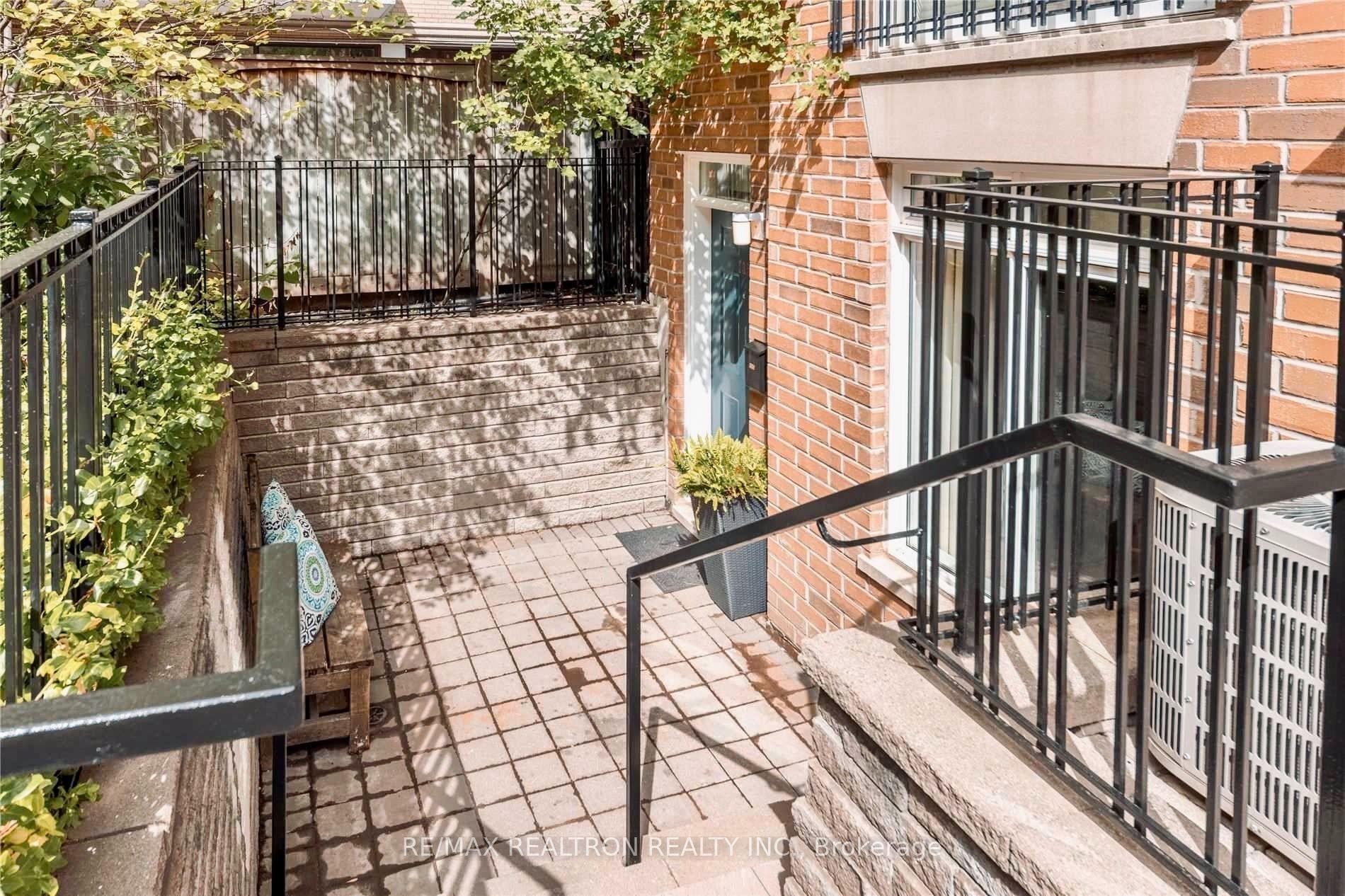 415 Jarvis Street 135 #135, Toronto — Condo Town for lease, photo 1