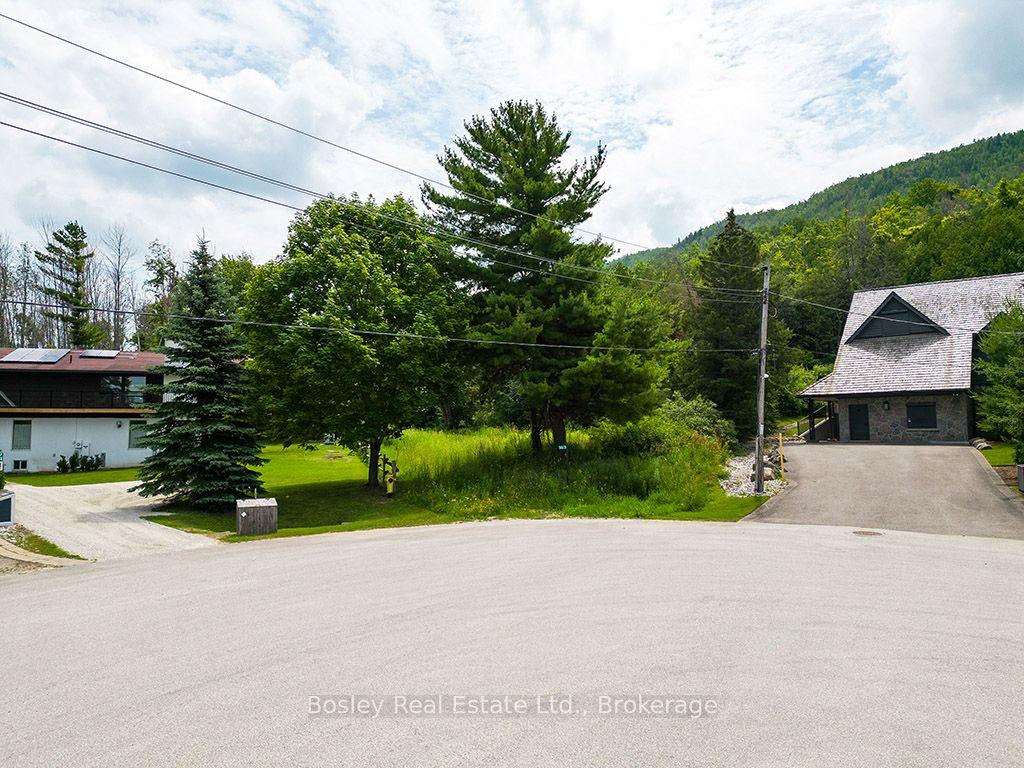 163 Wensley Drive — photo 1