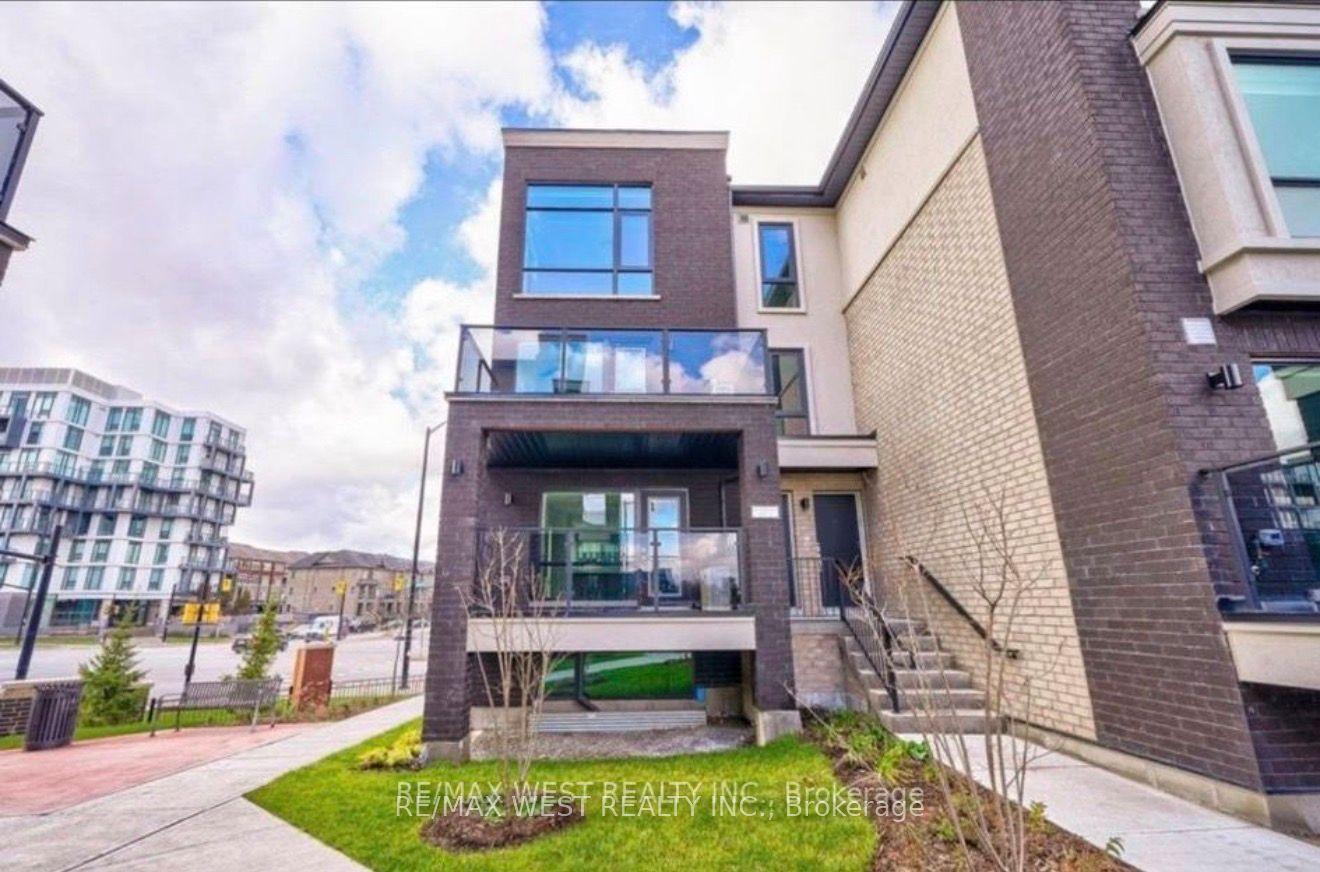 185 Veterans Drive — photo 1