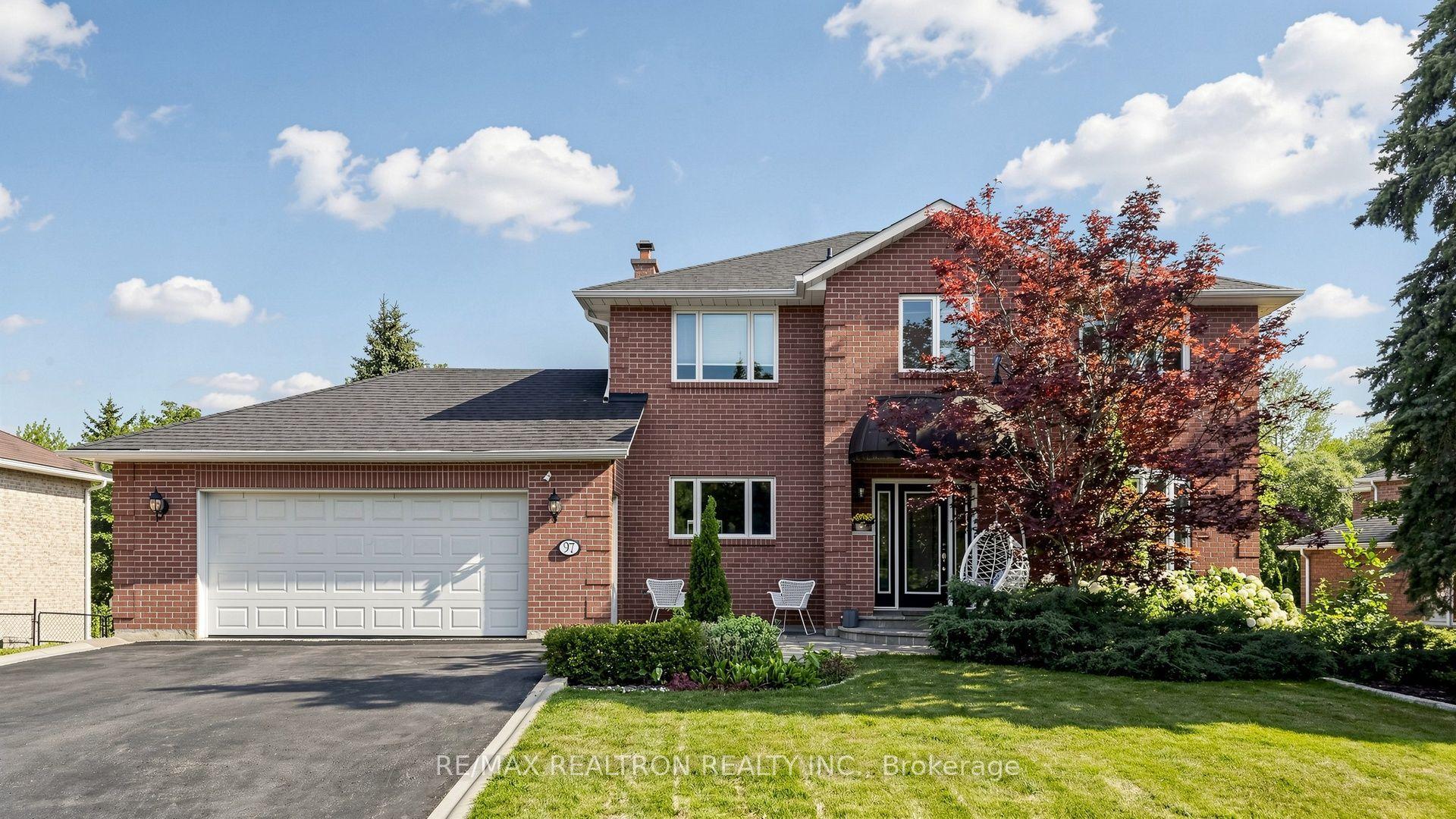 97 Thompson Drive, East Gwillimbury — Detached for sale, photo 1