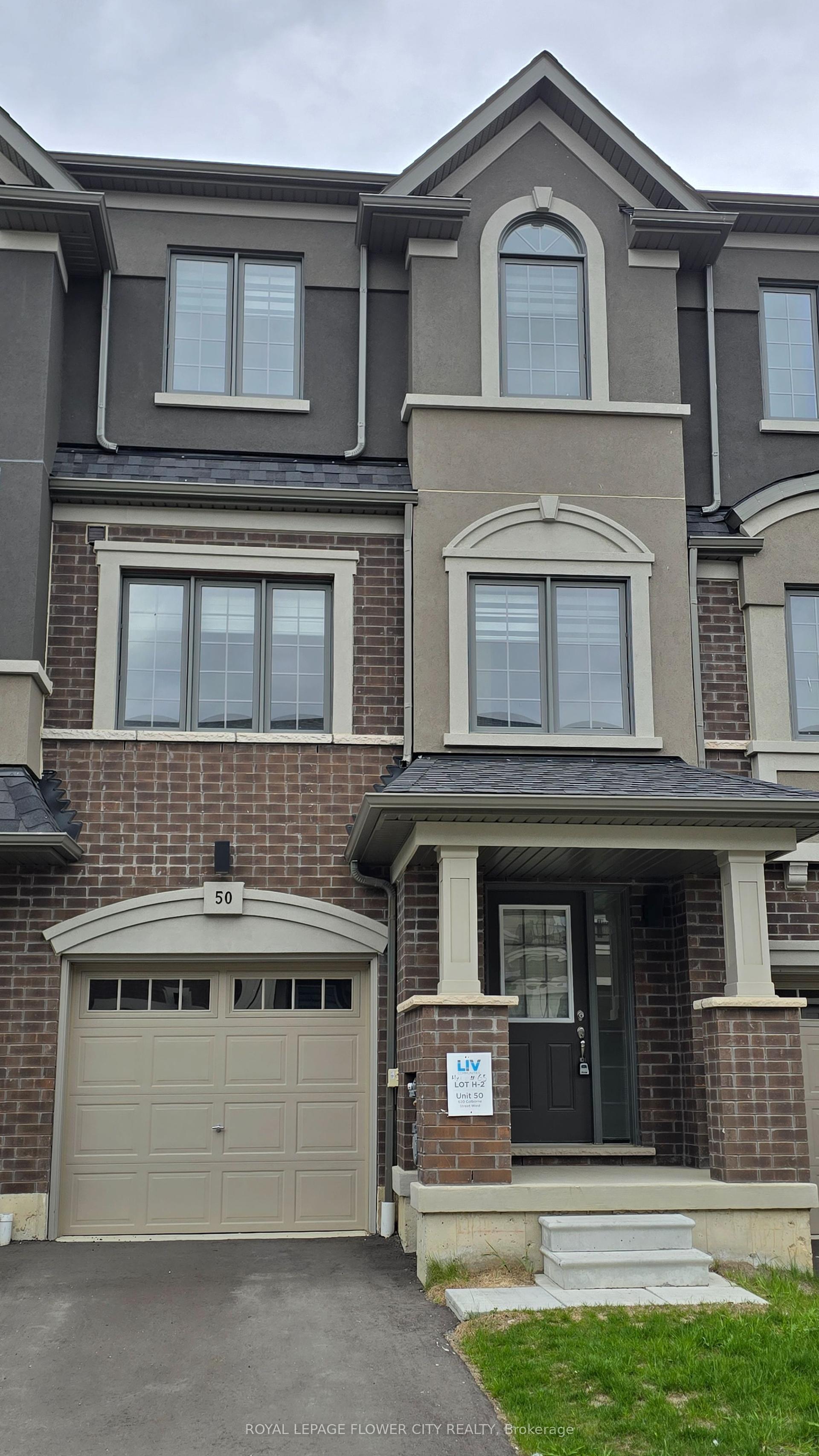 620 Colborne Street W 50 #50 — photo 1