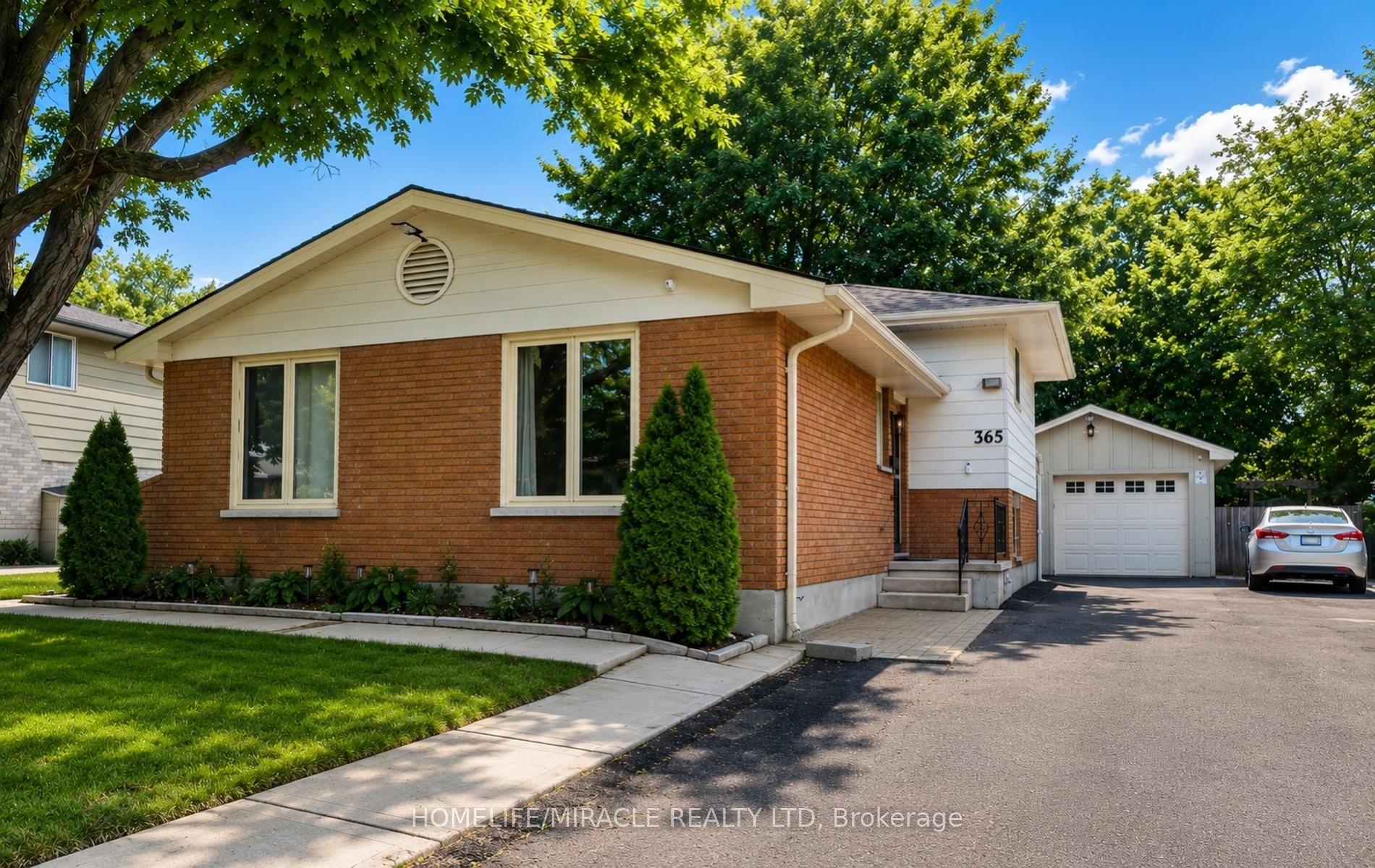 365 Blue Forest Drive, London North — Detached for sale, photo 1