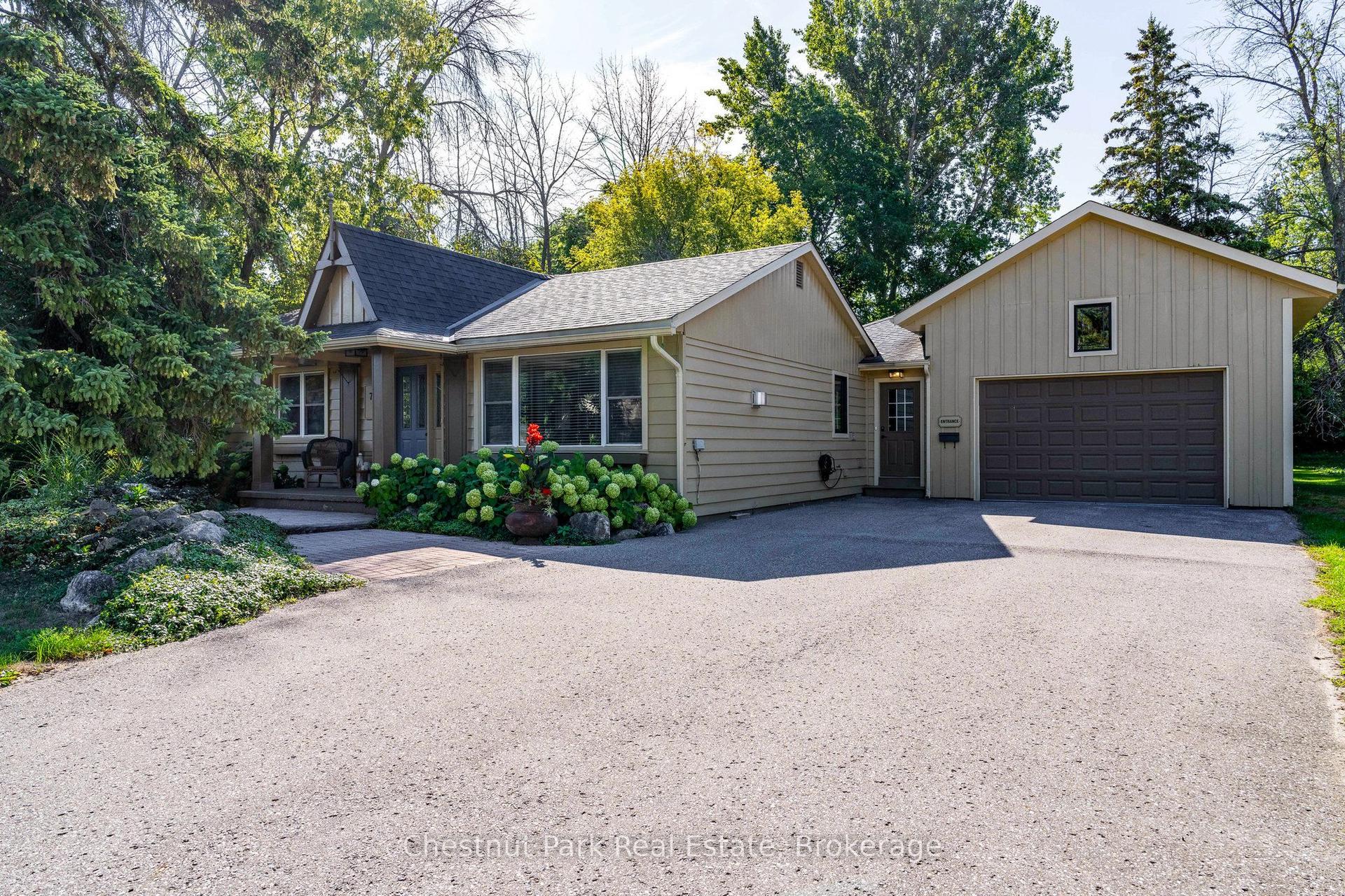 72 Campbell Street, Collingwood — Detached for sale, photo 1