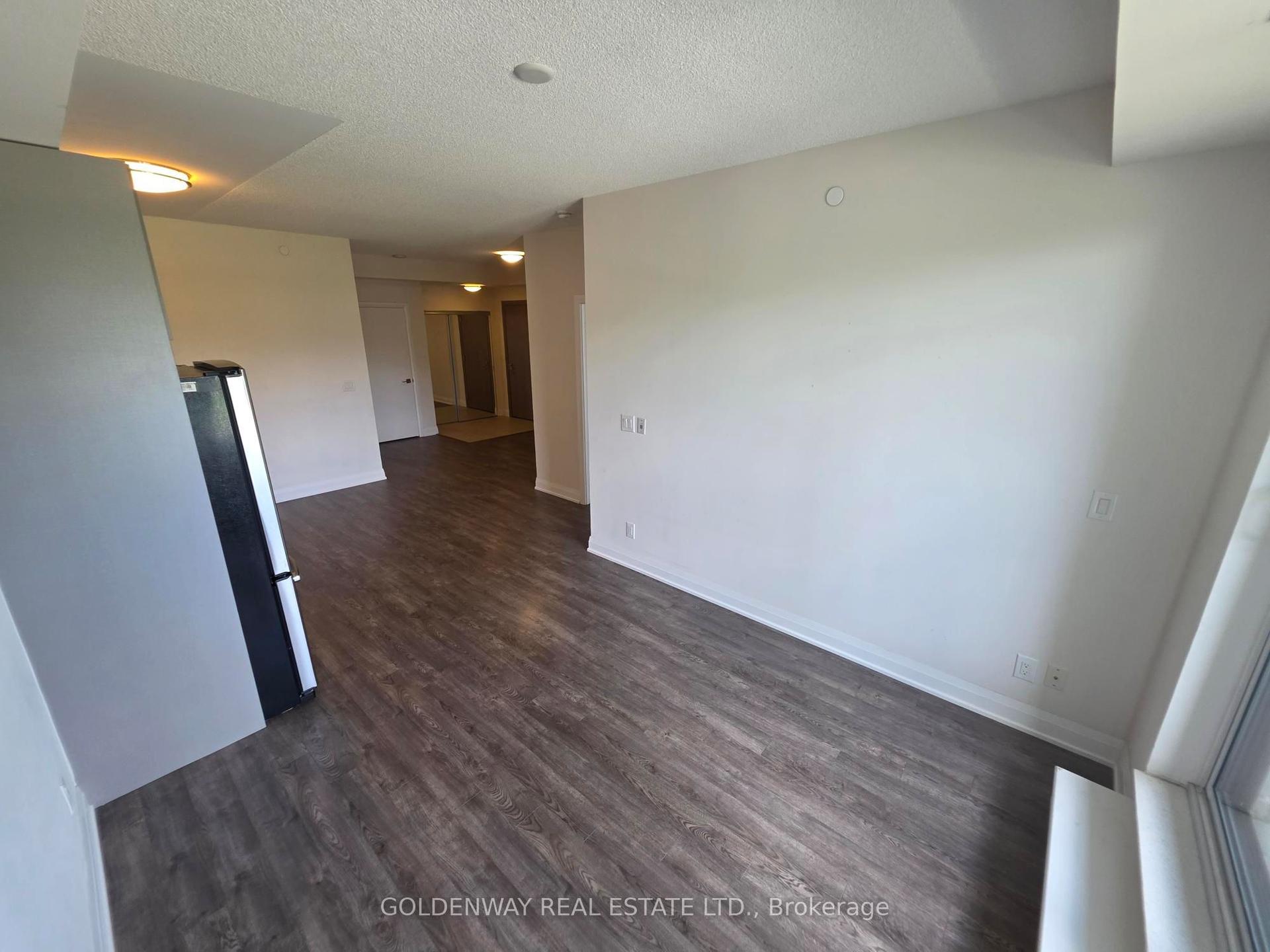 18 Uptown Drive 325 #325 — photo 1