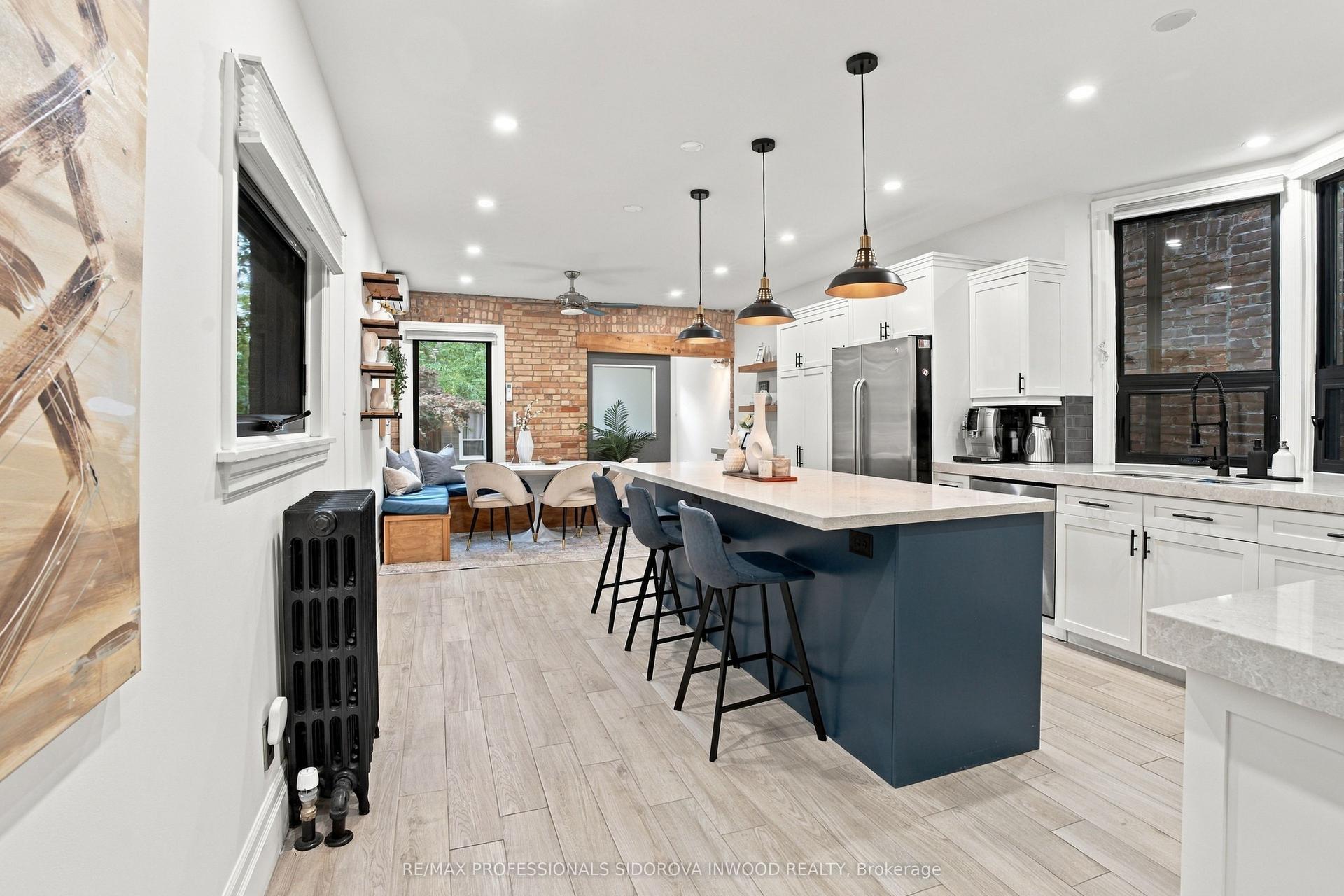 266 Glenlake Avenue, Toronto — Detached for sale, photo 1