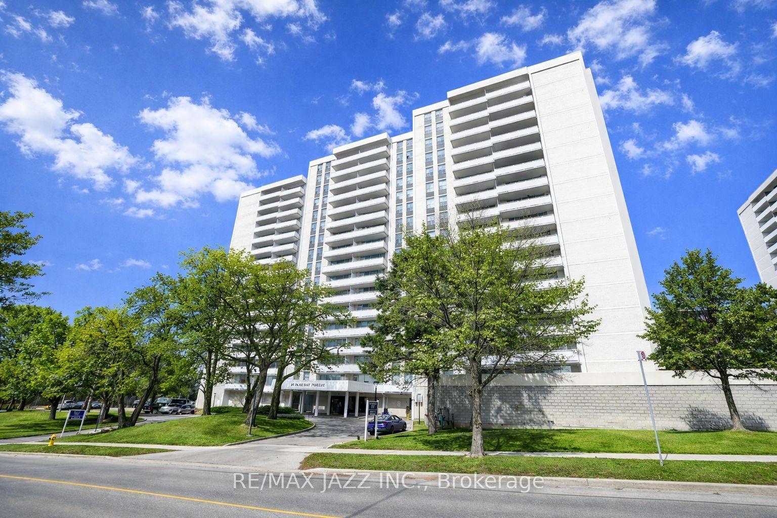 10 Parkway Forest Drive 1008 #1008 — photo 1