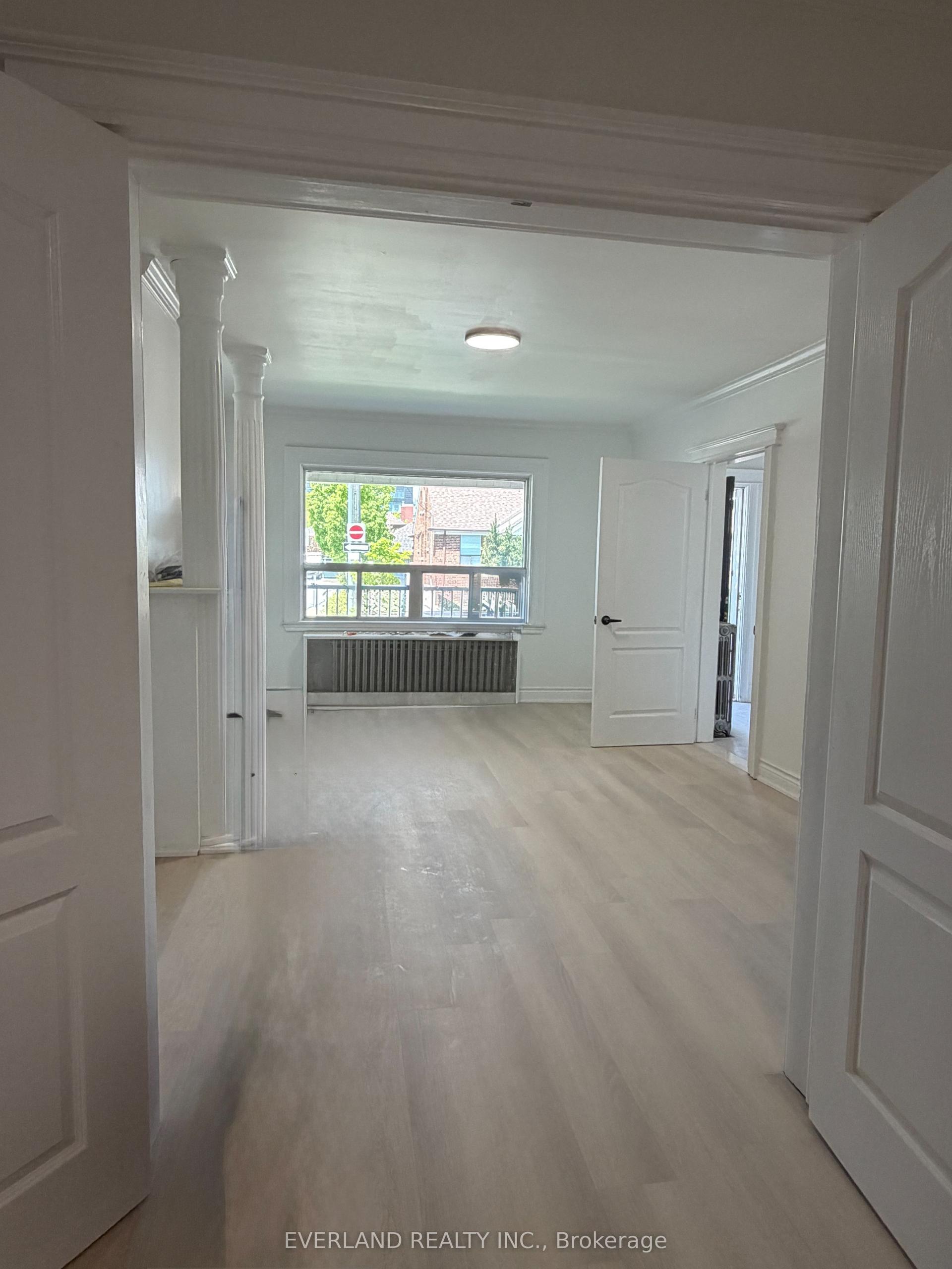 247 Belgravia Avenue Main Floor #Main Floor — photo 1