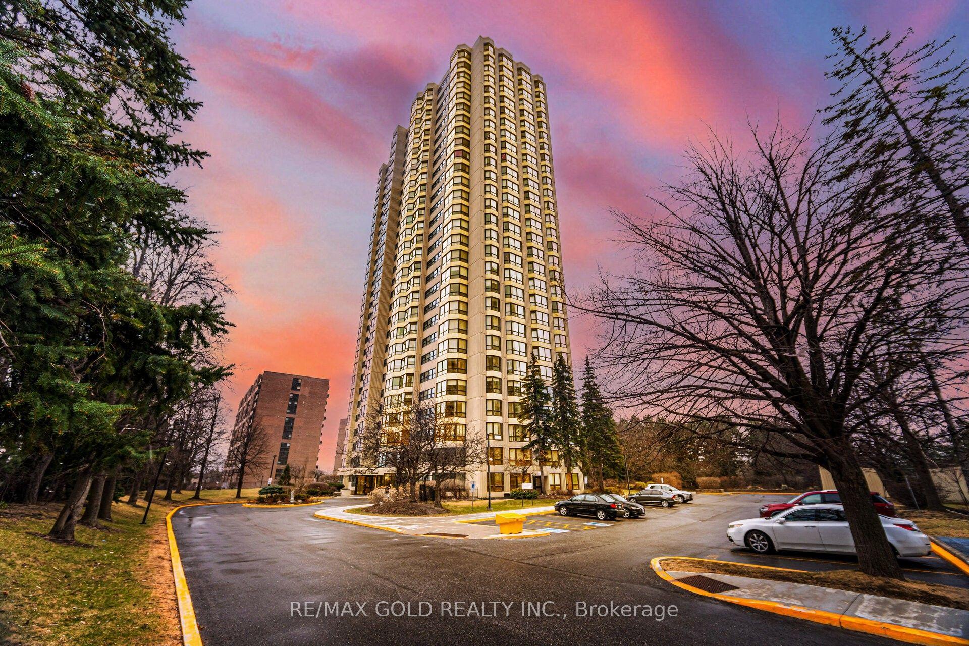 8 Lisa Street 903 #903, Brampton — Condo for sale, photo 1